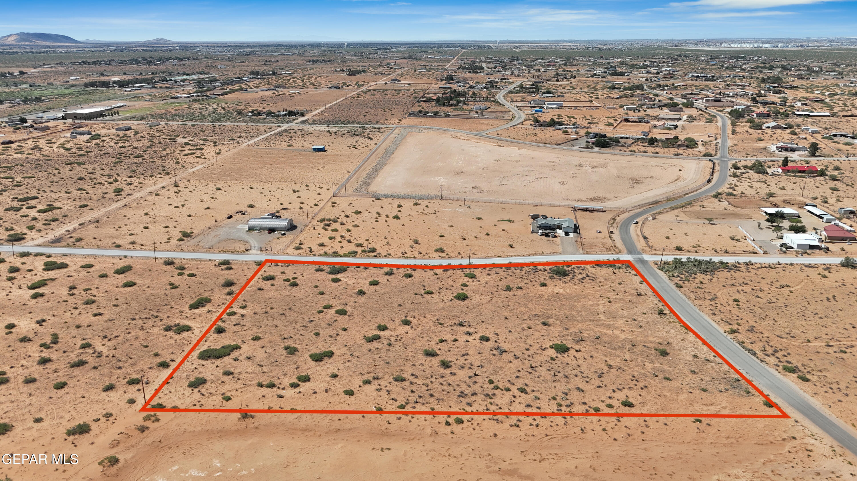 5700 Desert Willow Drive Property Photo 6
