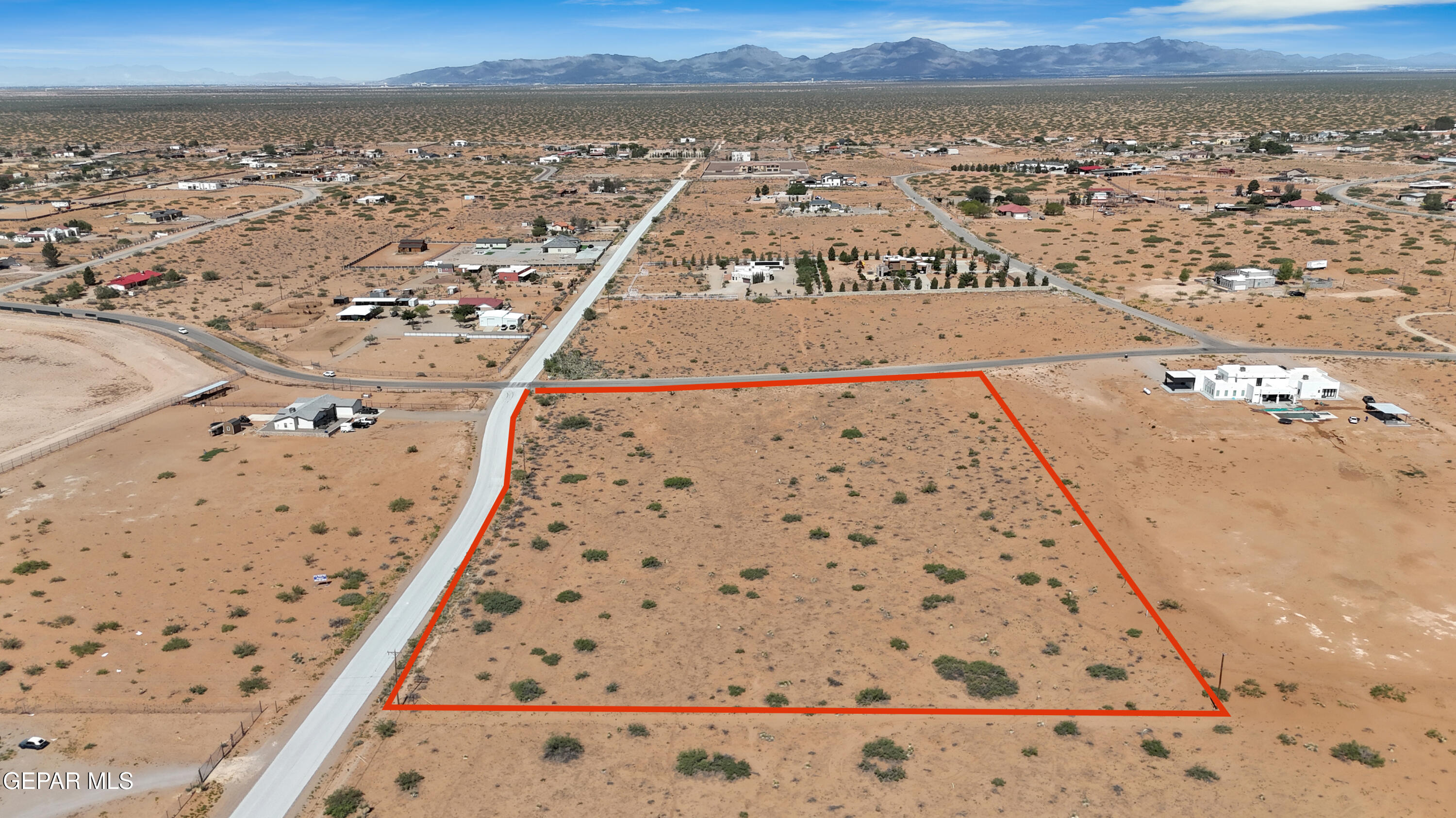 5700 Desert Willow Drive Property Photo 8