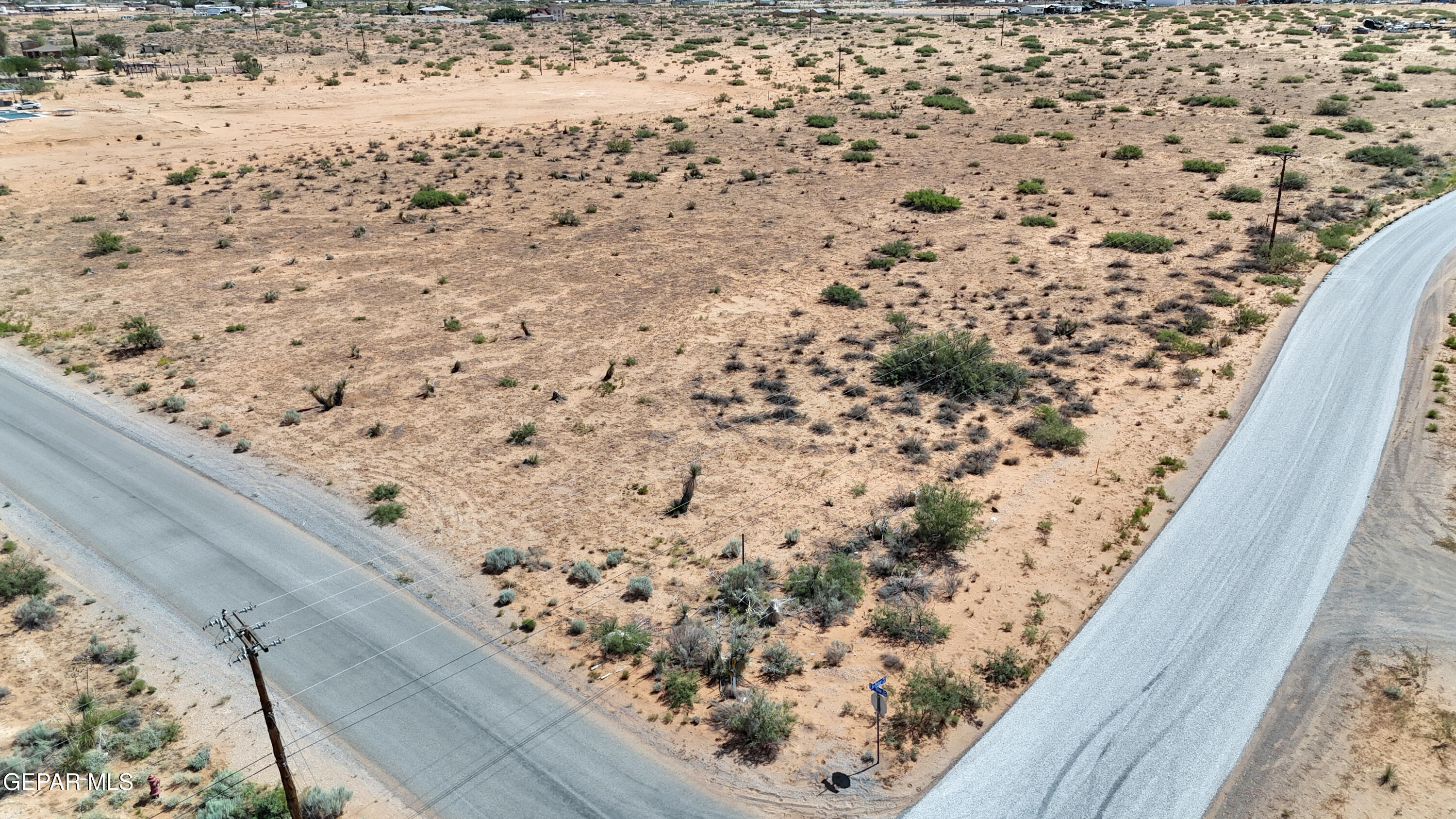 5700 Desert Willow Drive Property Photo 14