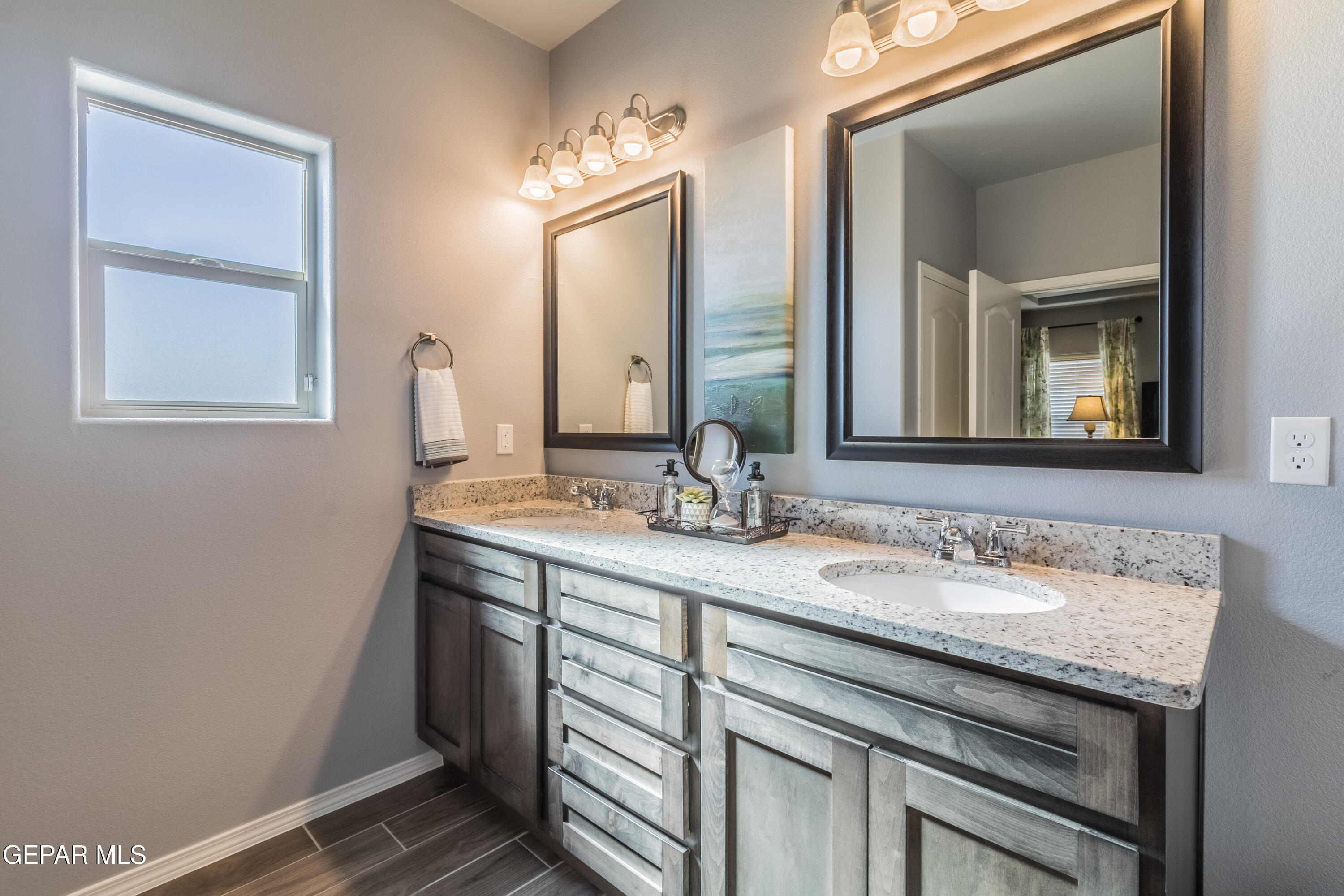 2237 Moon Loft Place Property Photo 8