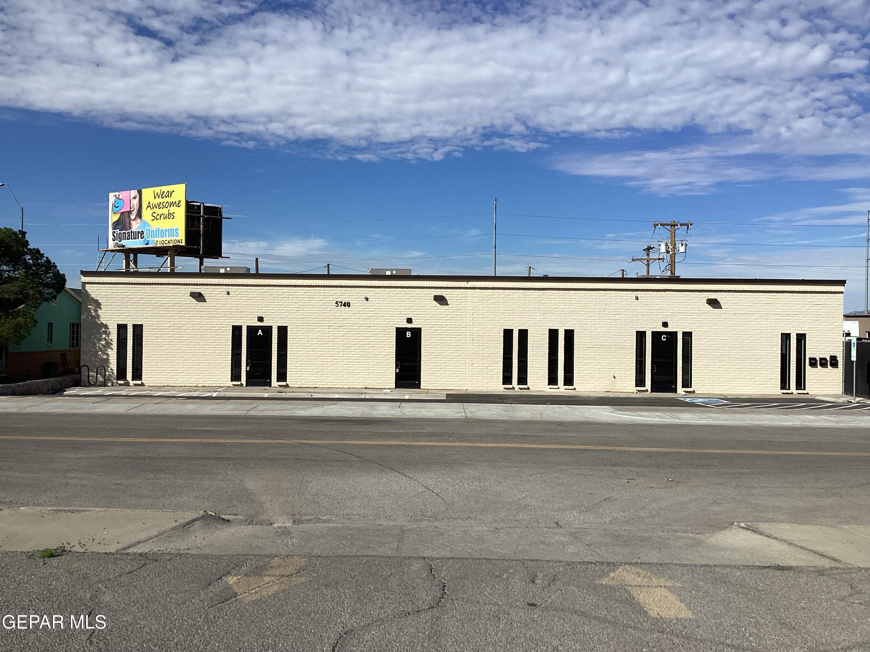 5740 Cleveland Avenue, B Property Photo 1