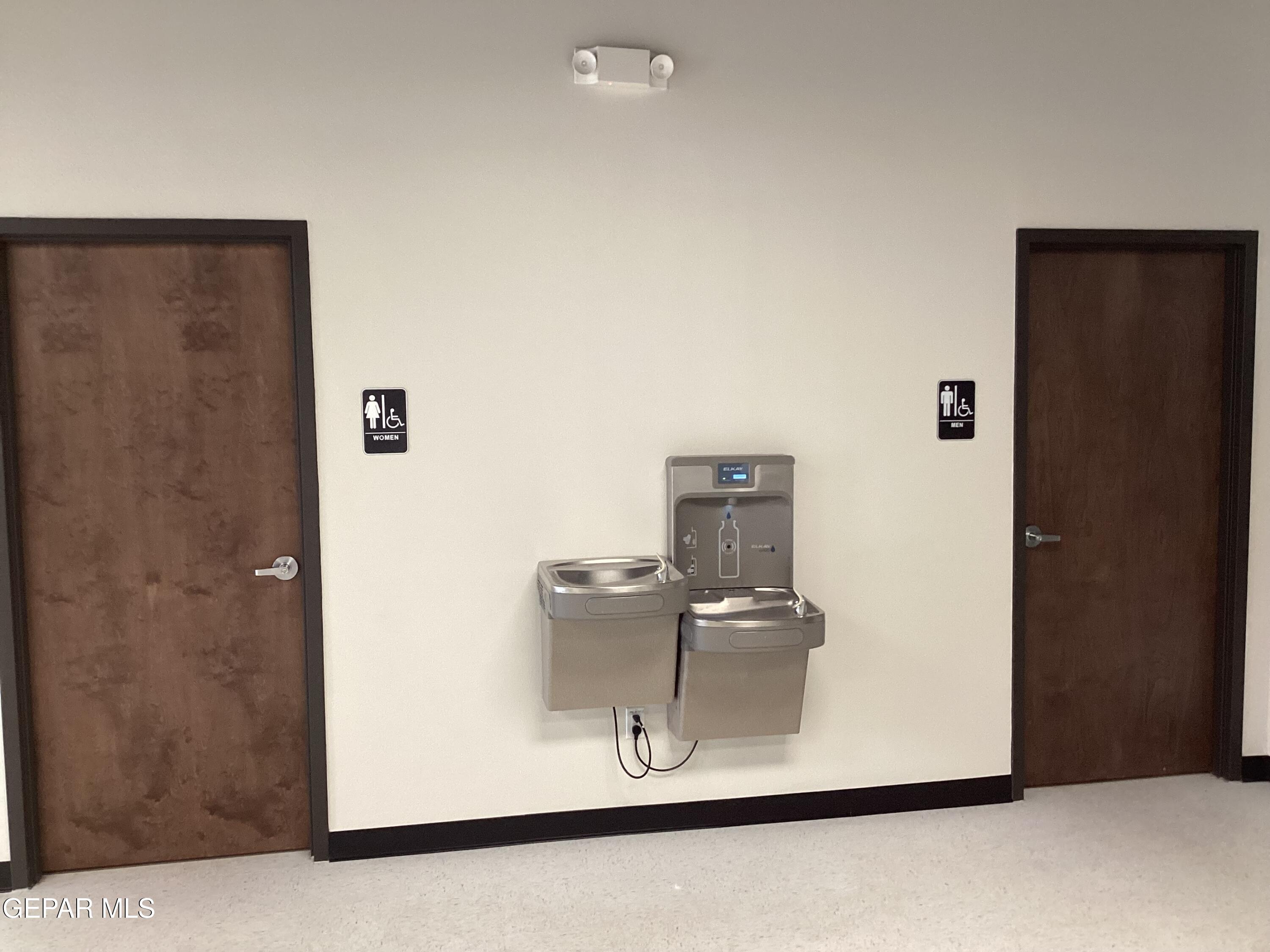 5740 Cleveland Avenue, B Property Photo 7