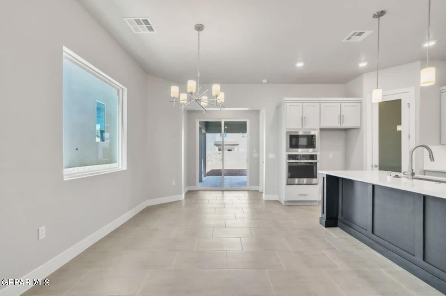 13344 Emerald Glass Drive Property Photo 4