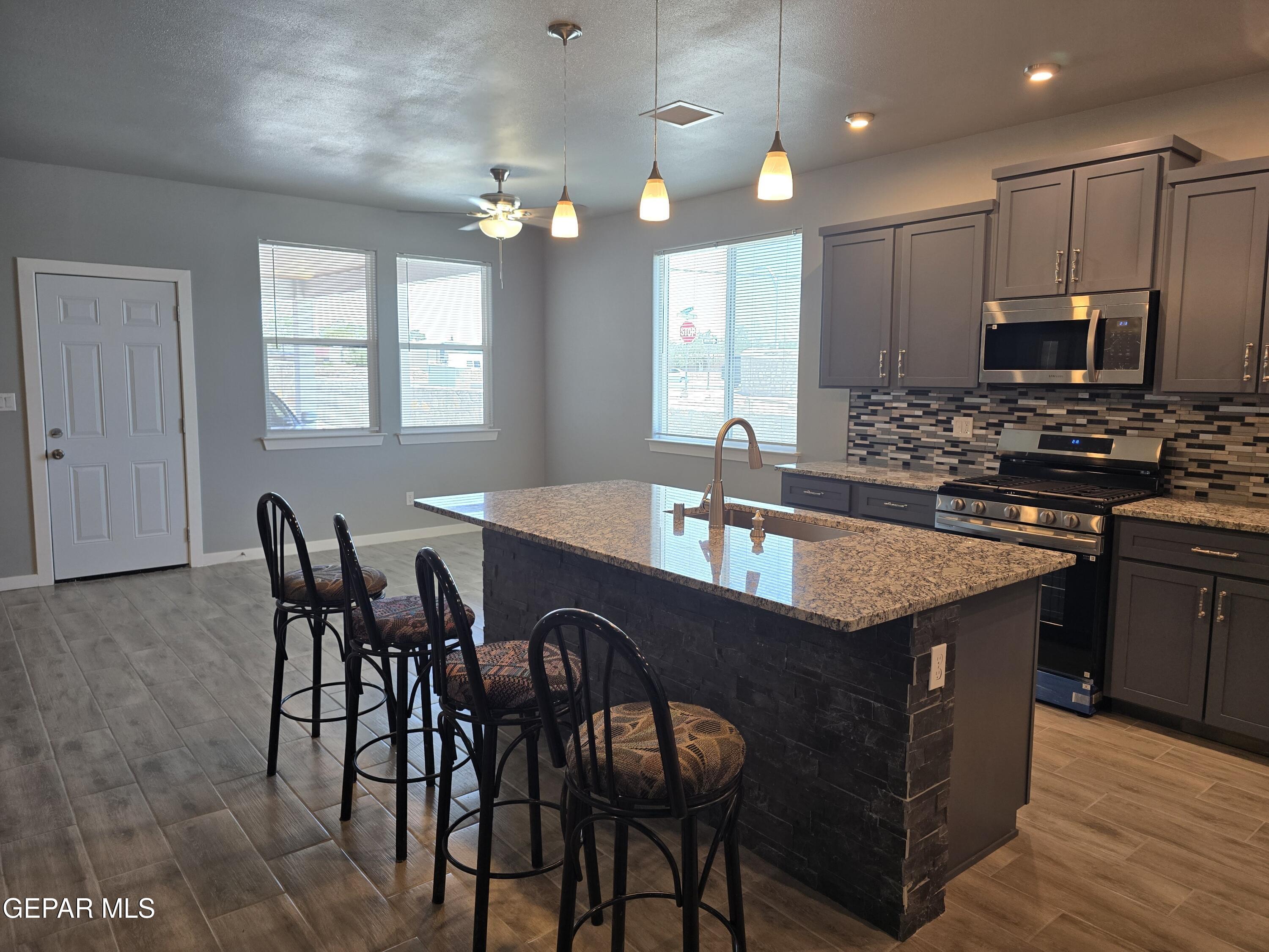 648 Danube Drive Property Photo 6