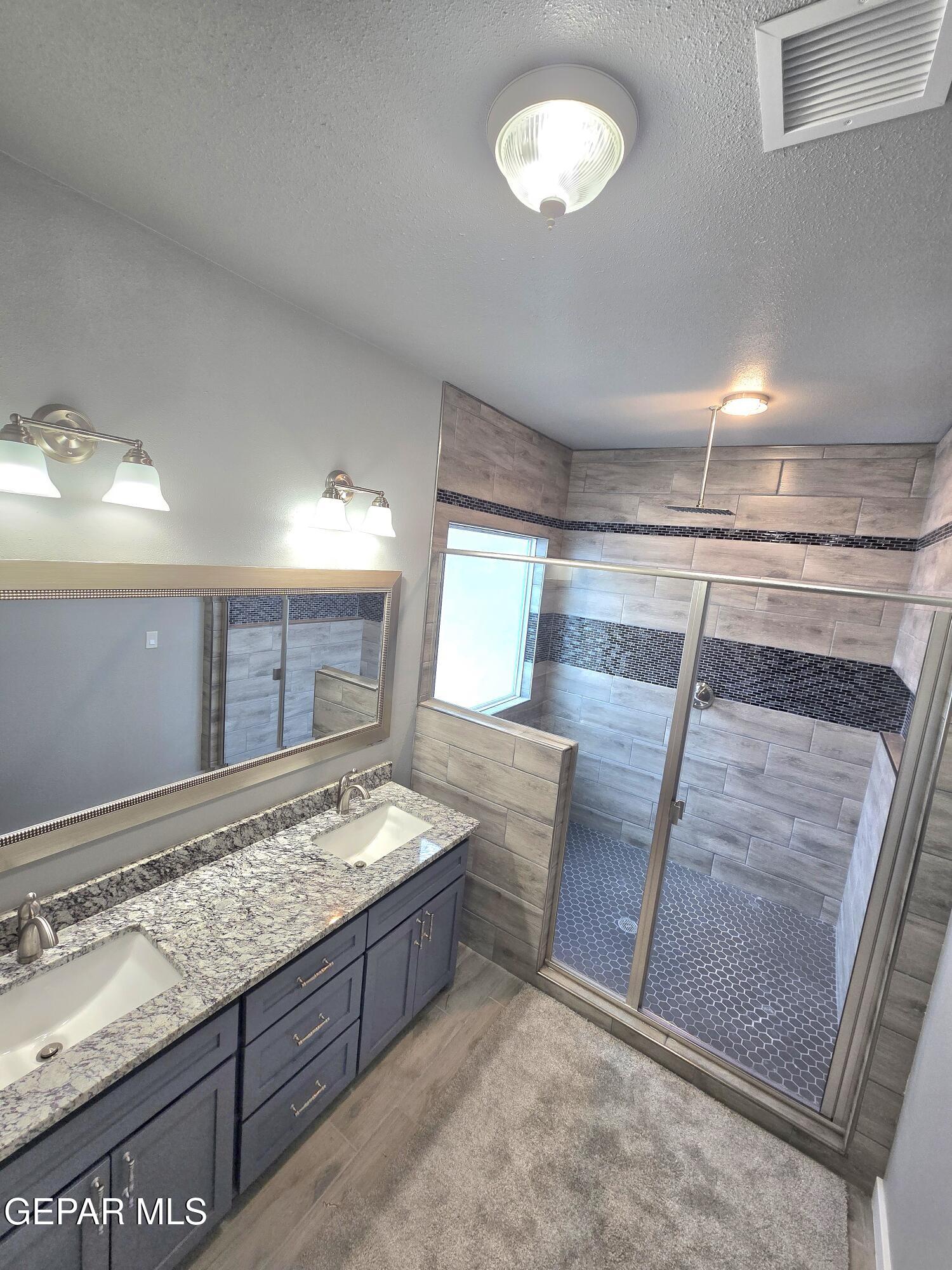 648 Danube Drive Property Photo 12