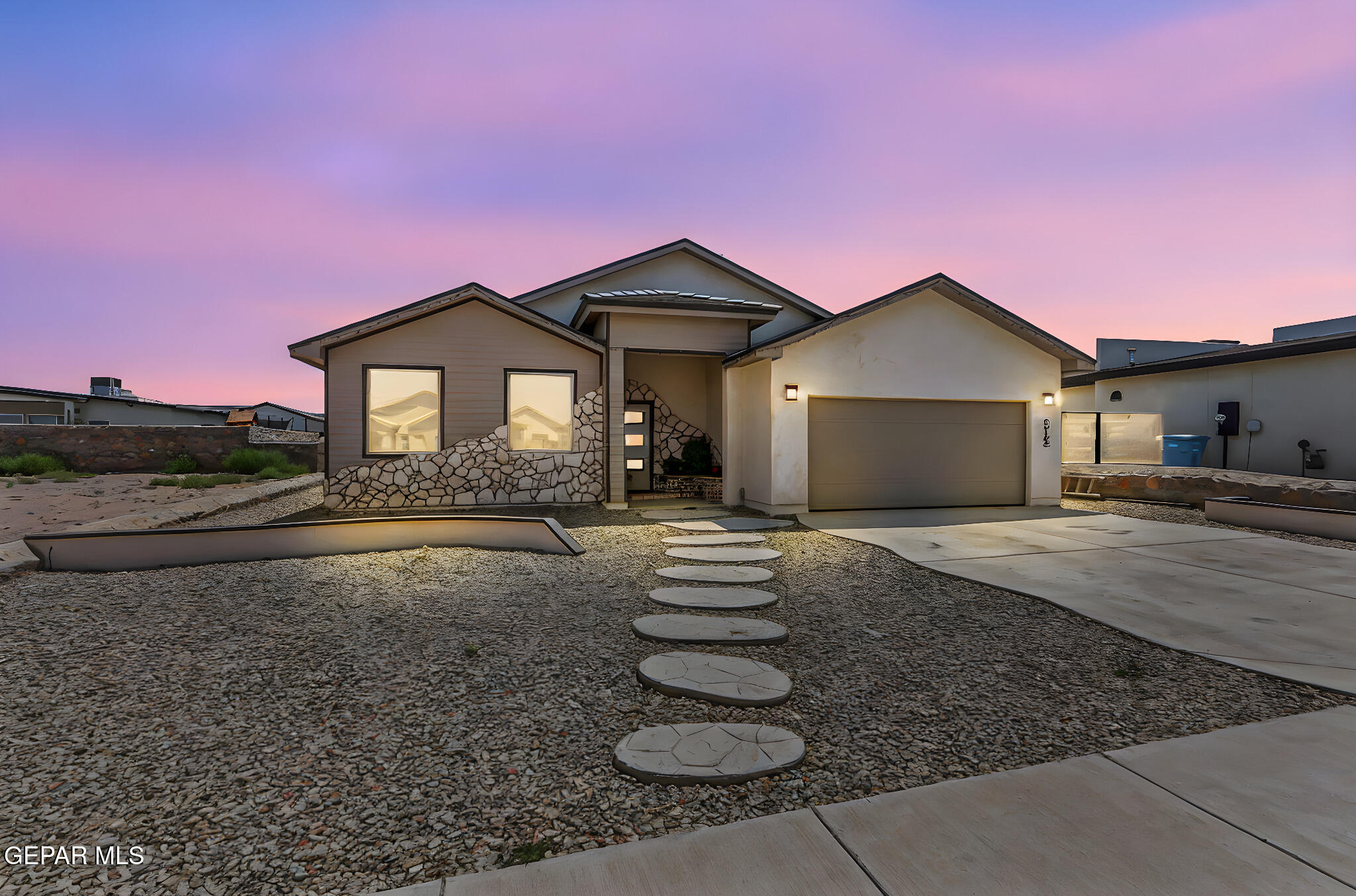 912 Jimson Weed Drive Property Photo 1