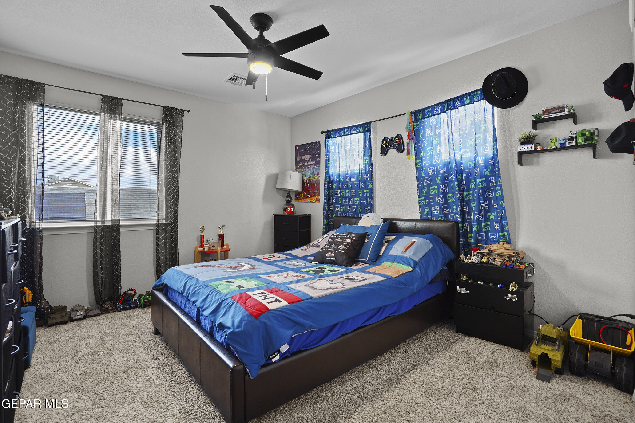 503 Dusk View Street Property Photo 26