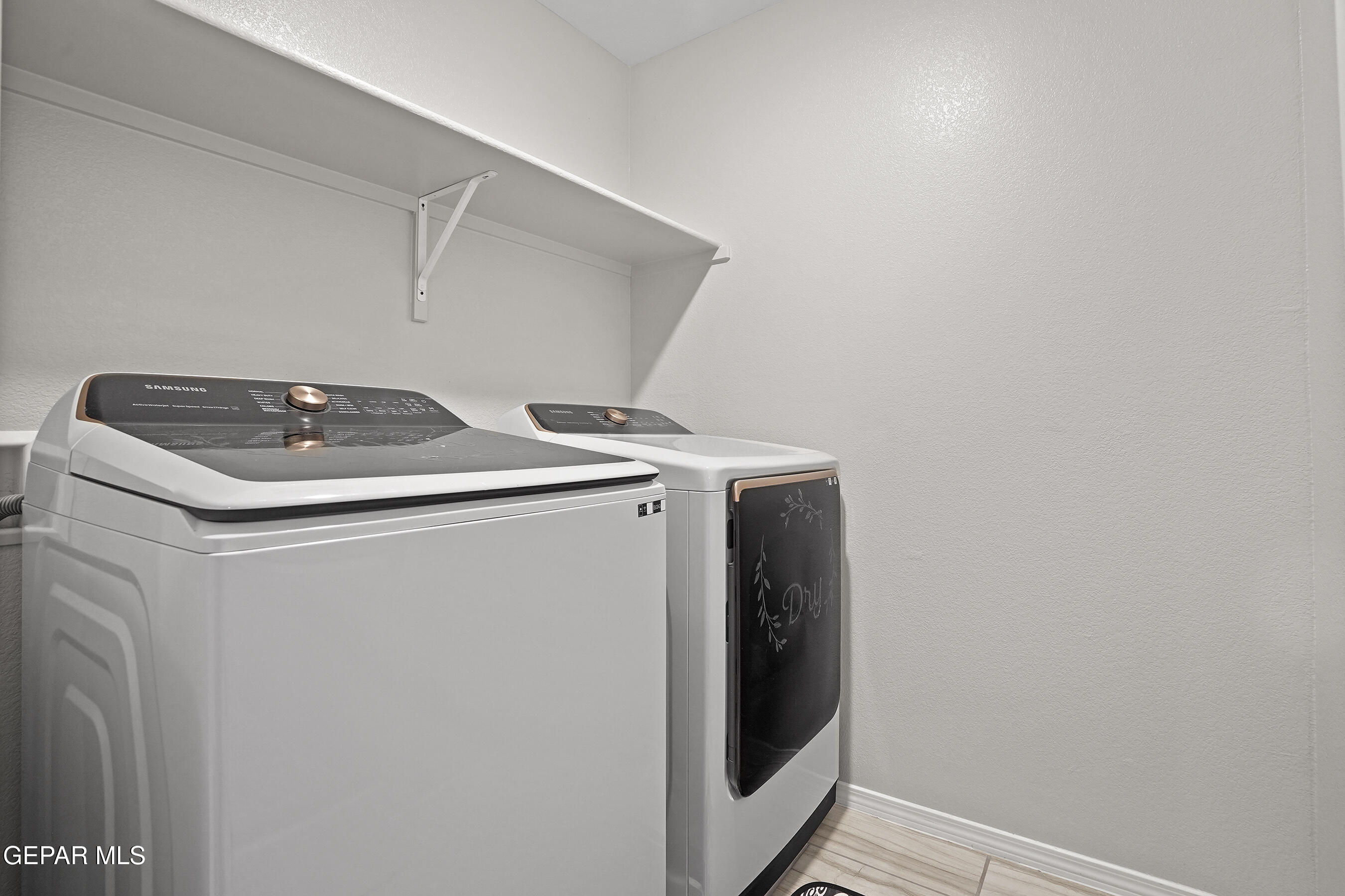 503 Dusk View Street Property Photo 29