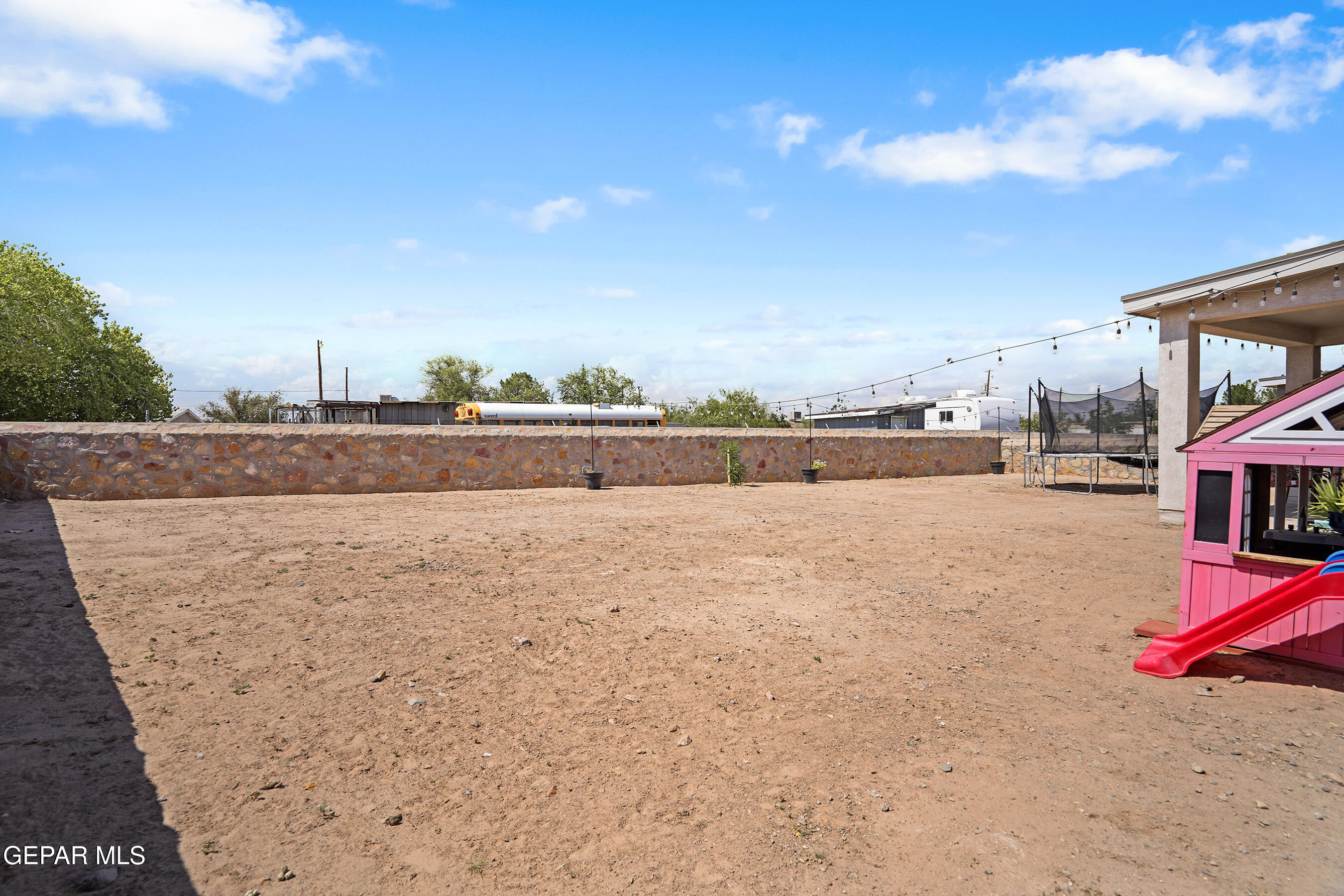 503 Dusk View Street Property Photo 35
