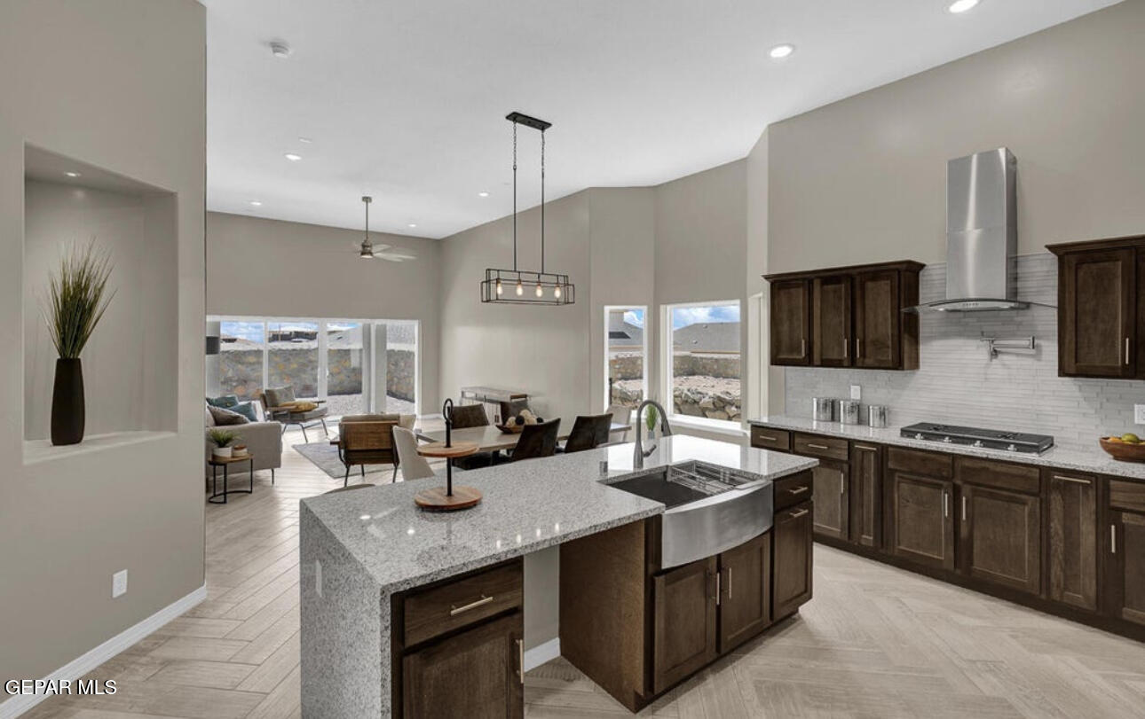 12422 Fill Ball Street Property Photo 3