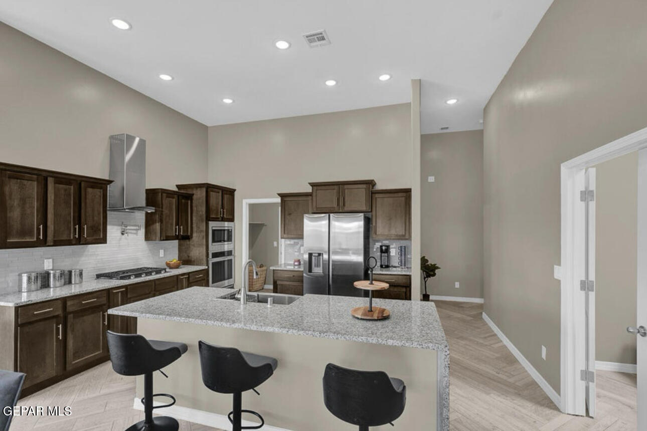 12422 Fill Ball Street Property Photo 8