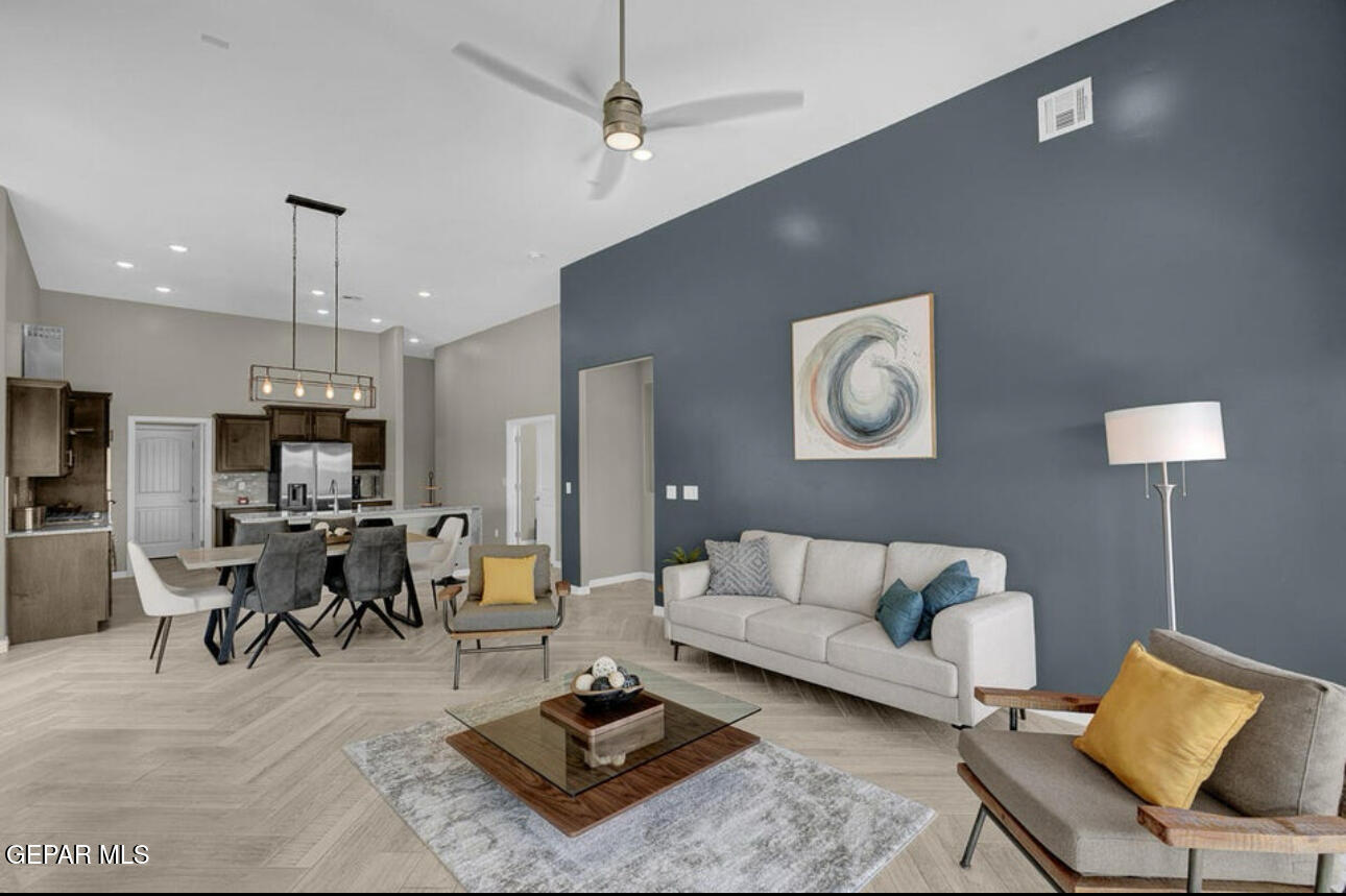 12422 Fill Ball Street Property Photo 15
