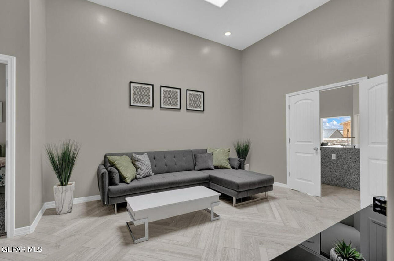 12422 Fill Ball Street Property Photo 23