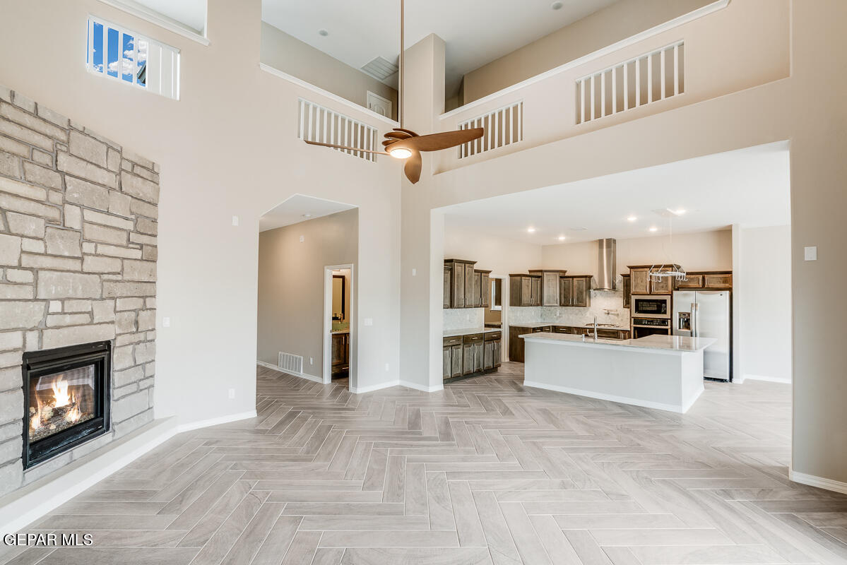12432 Fill Ball Property Photo 7