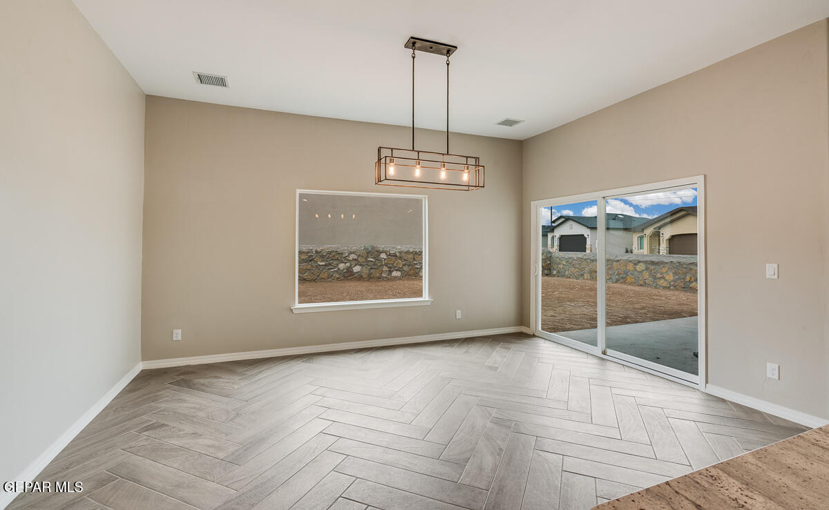 12432 Fill Ball Property Photo 13