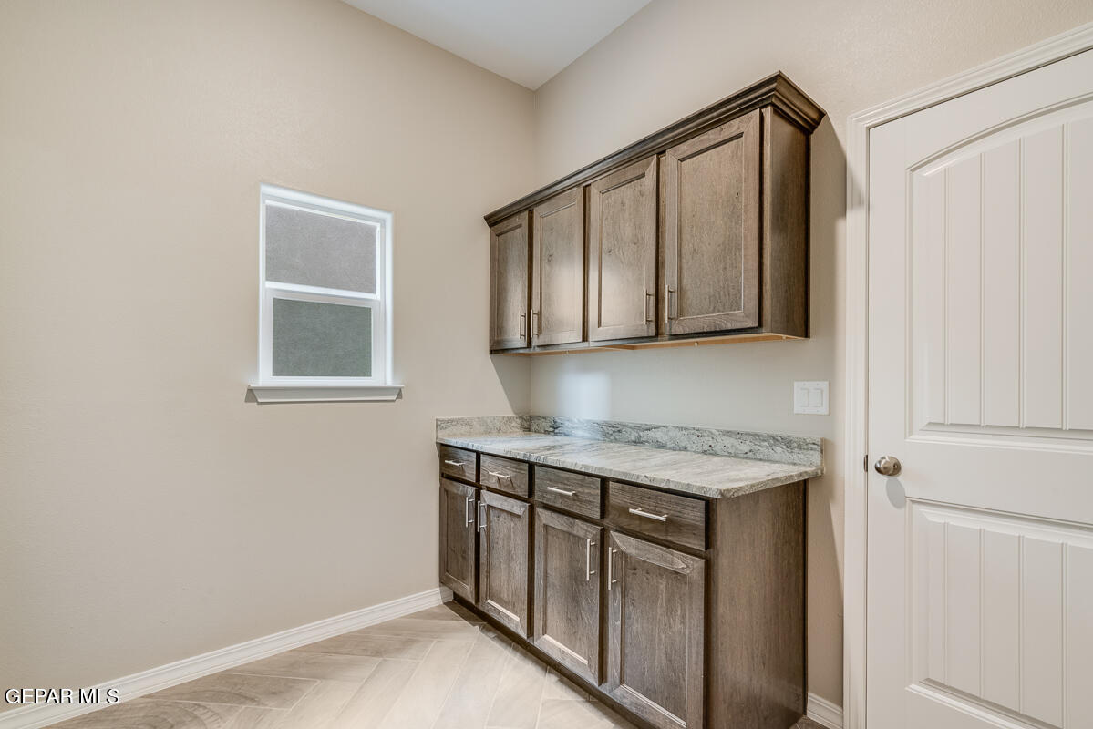 12432 Fill Ball Property Photo 19