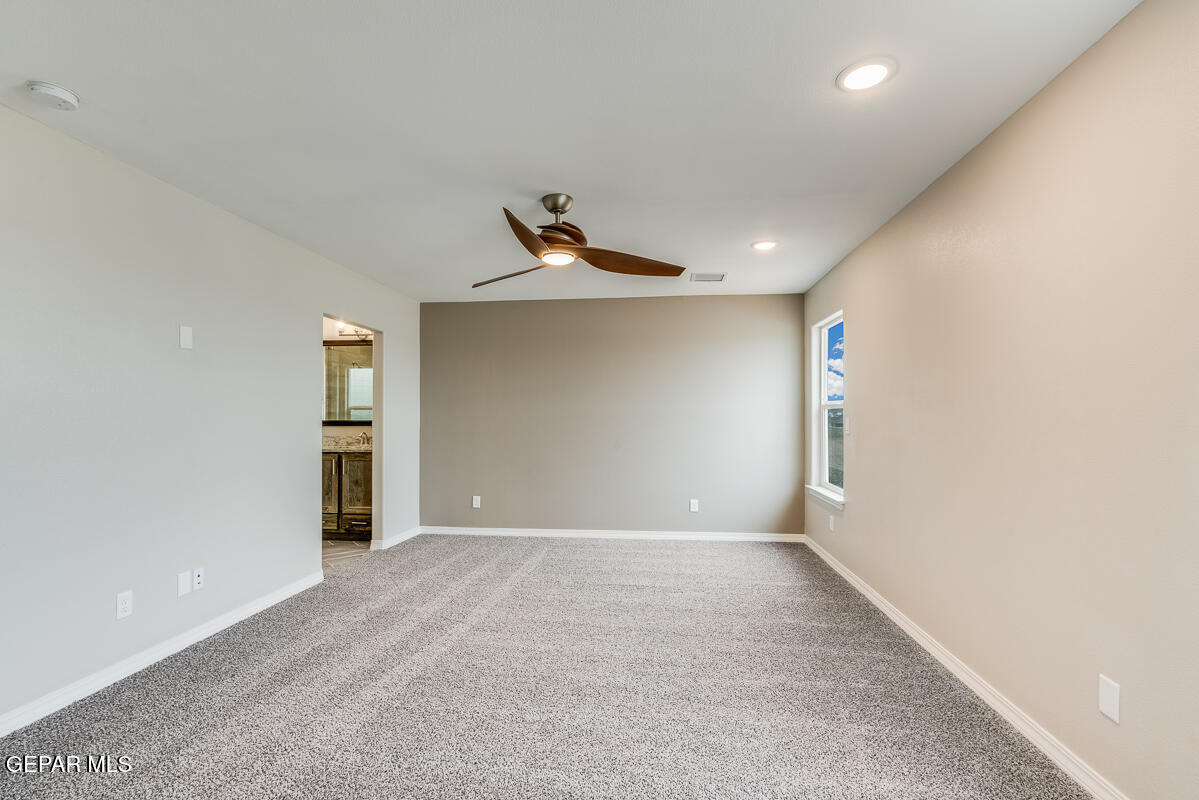 12432 Fill Ball Property Photo 30
