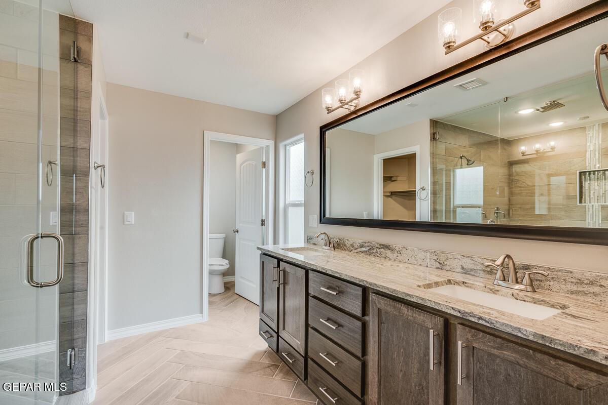 12432 Fill Ball Property Photo 33