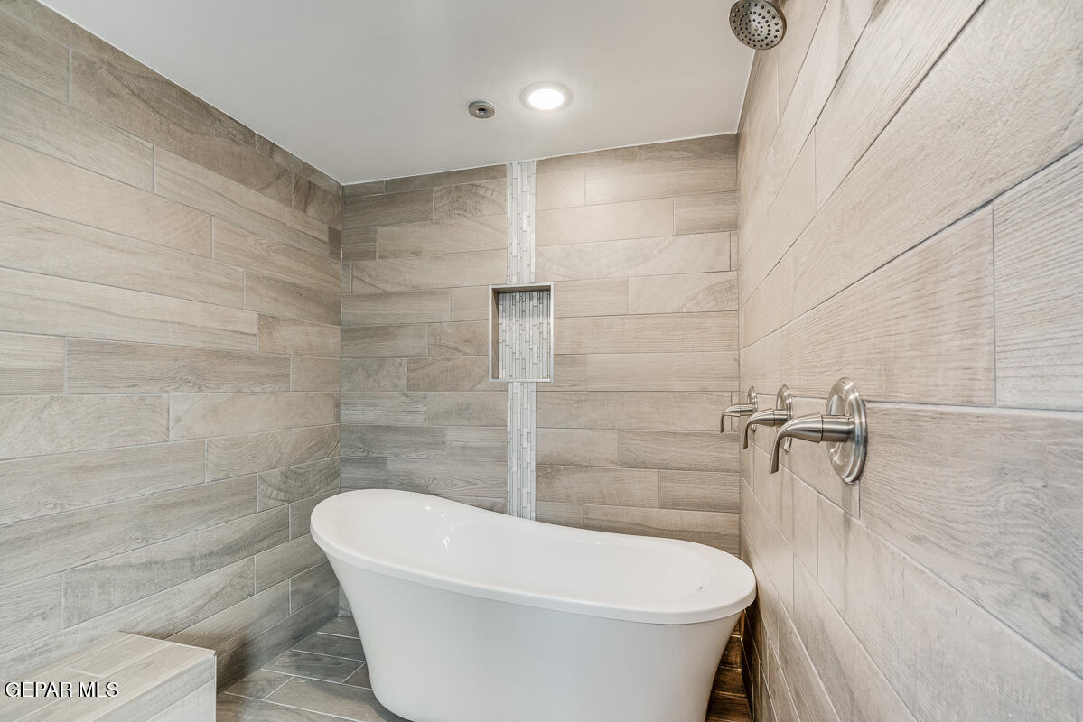 12432 Fill Ball Property Photo 34