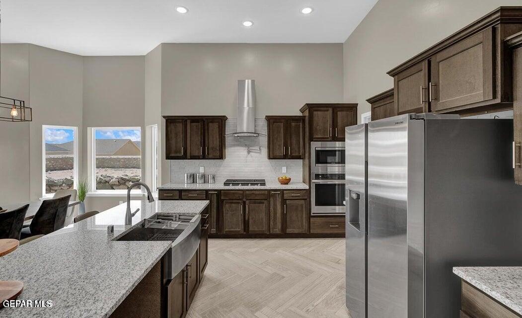 12438 Fill Ball Street Property Photo 5