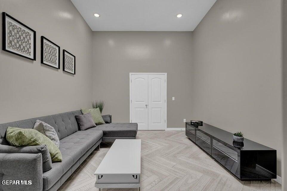 12438 Fill Ball Street Property Photo 21
