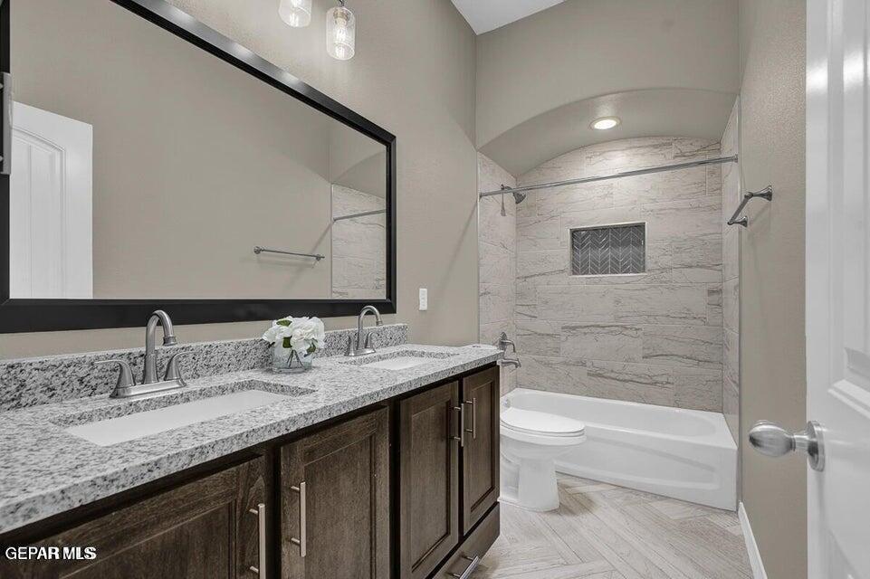 12438 Fill Ball Street Property Photo 25