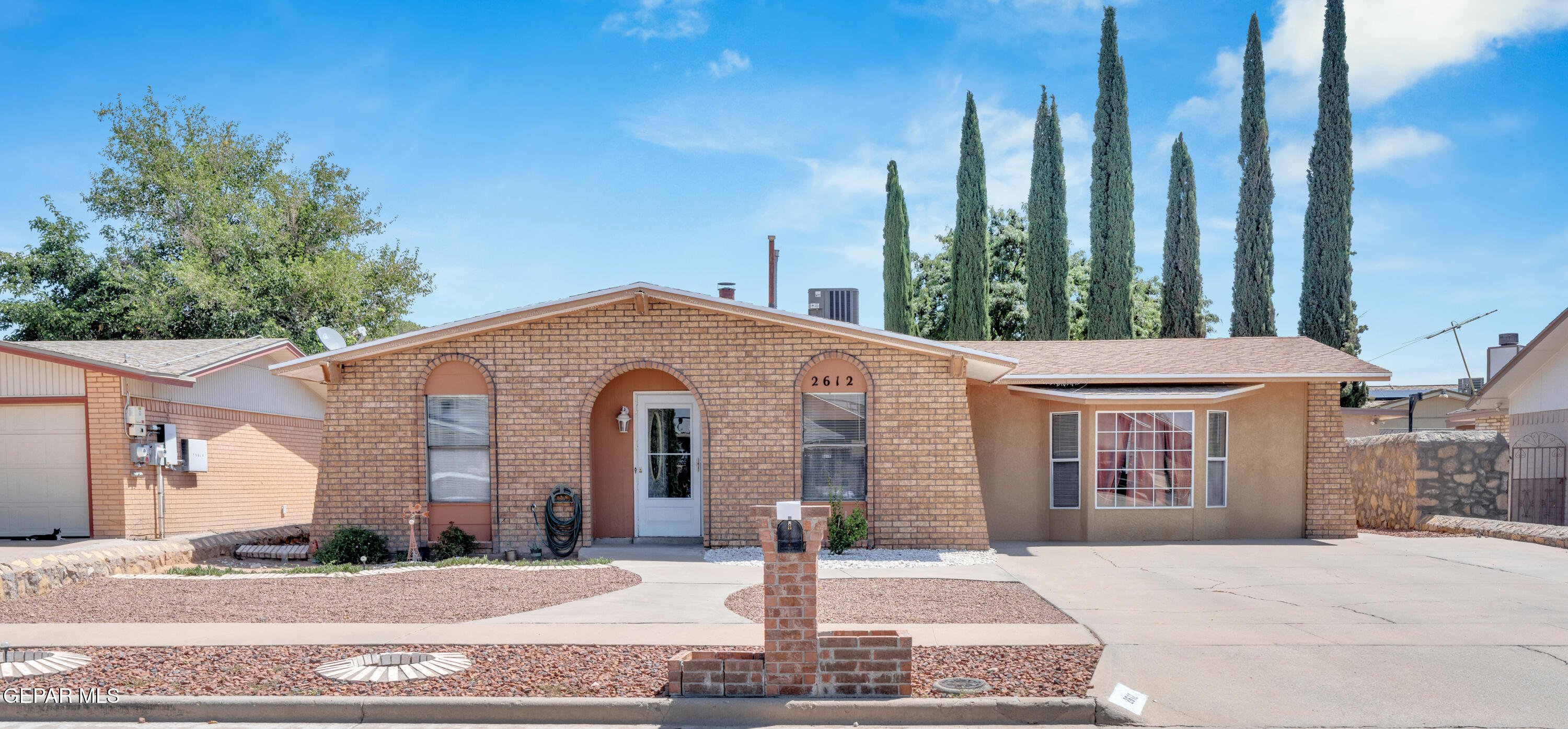 2612 LAKE VICTORIA Drive