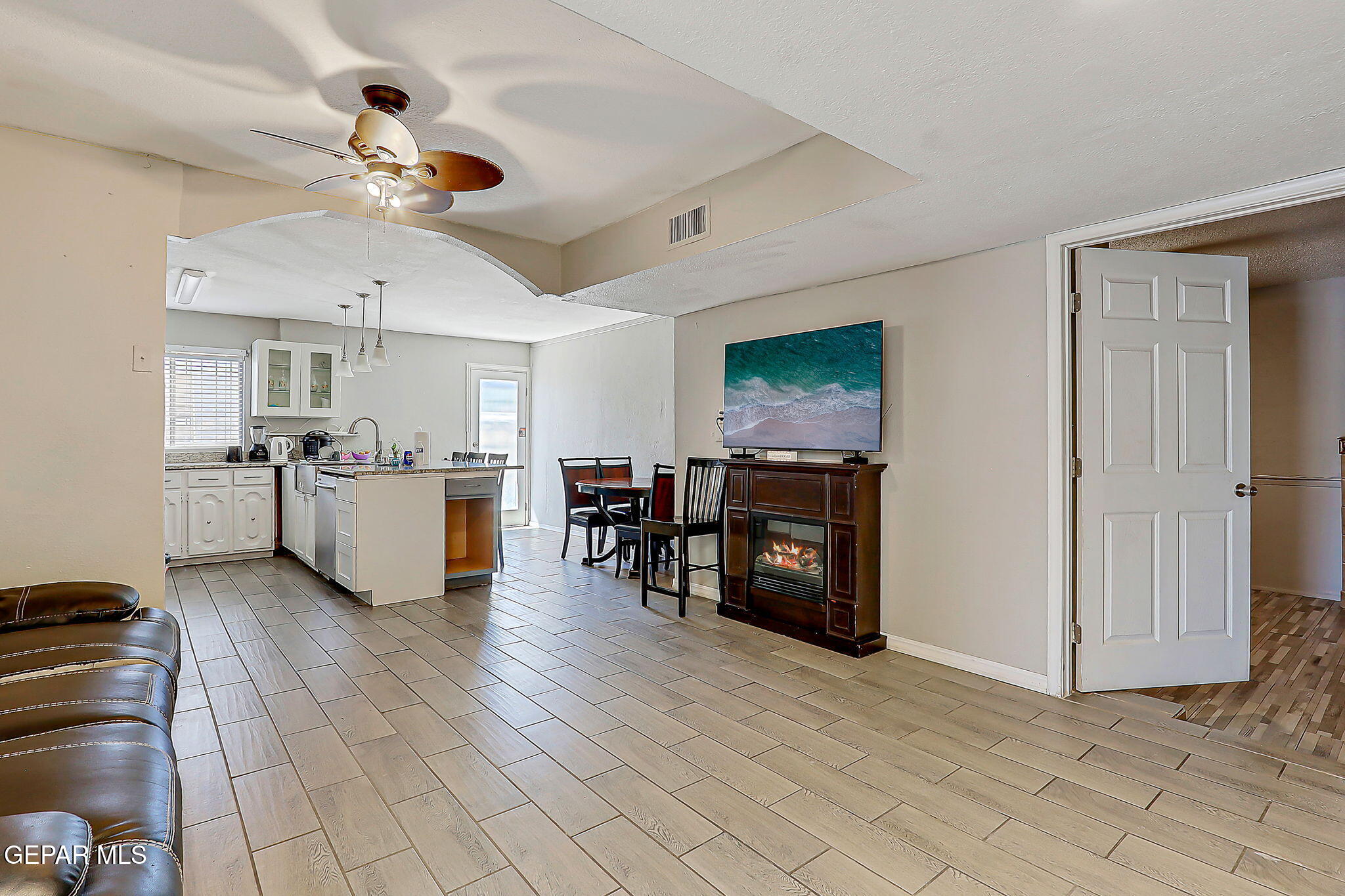 3369 Freeport Drive Property Photo 5