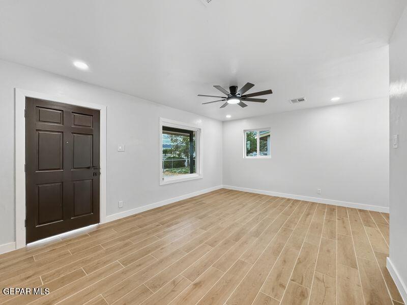 5117 Peacock Lane Property Photo 8