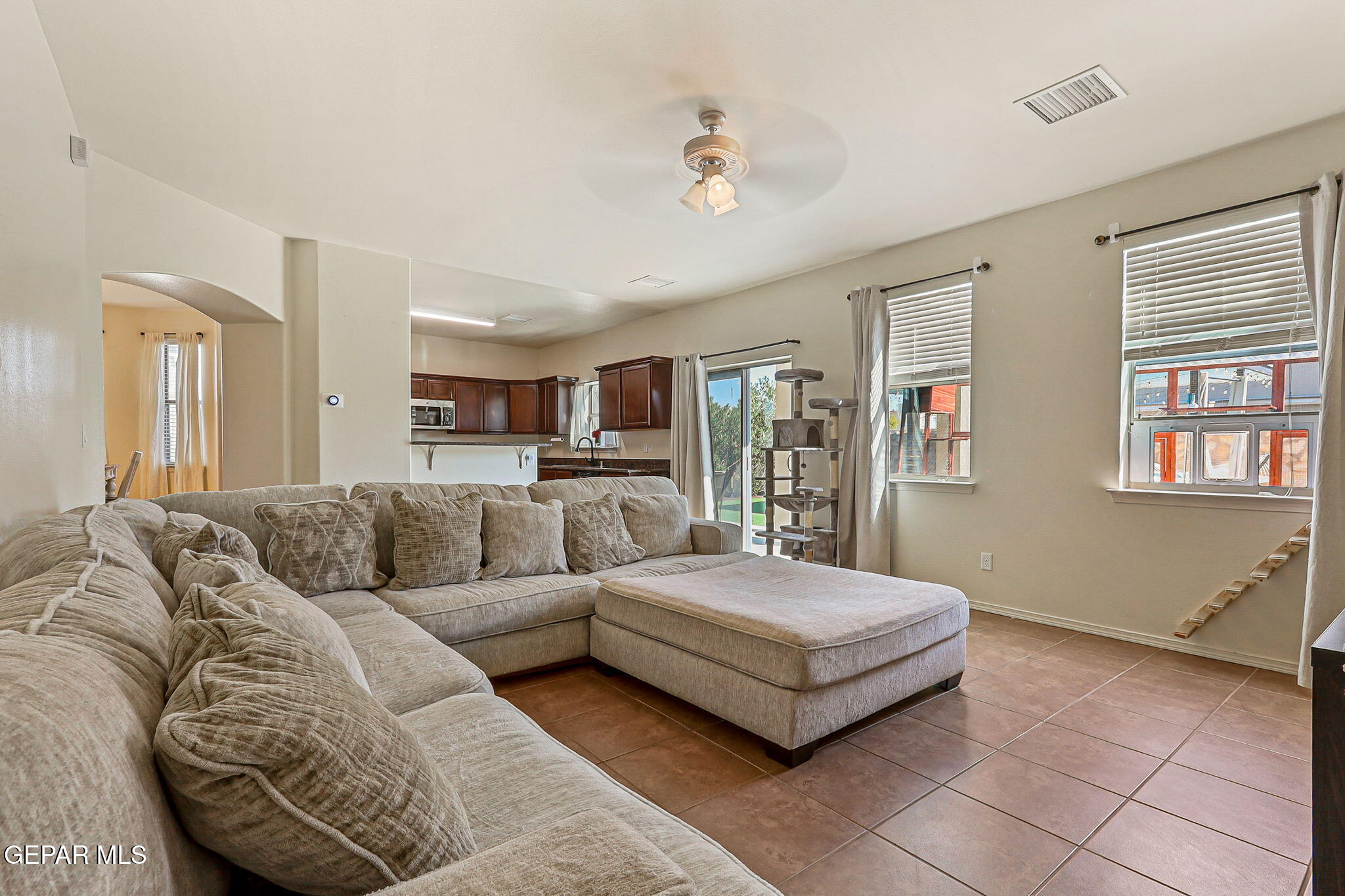 5040 Copper Ranch Avenue Property Photo 9