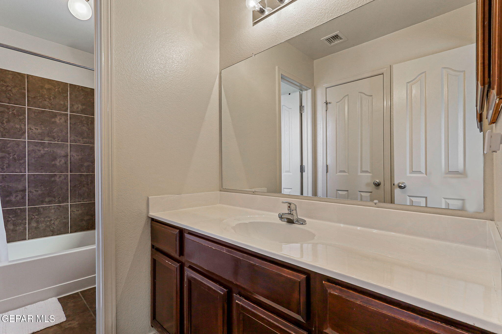 5040 Copper Ranch Avenue Property Photo 18