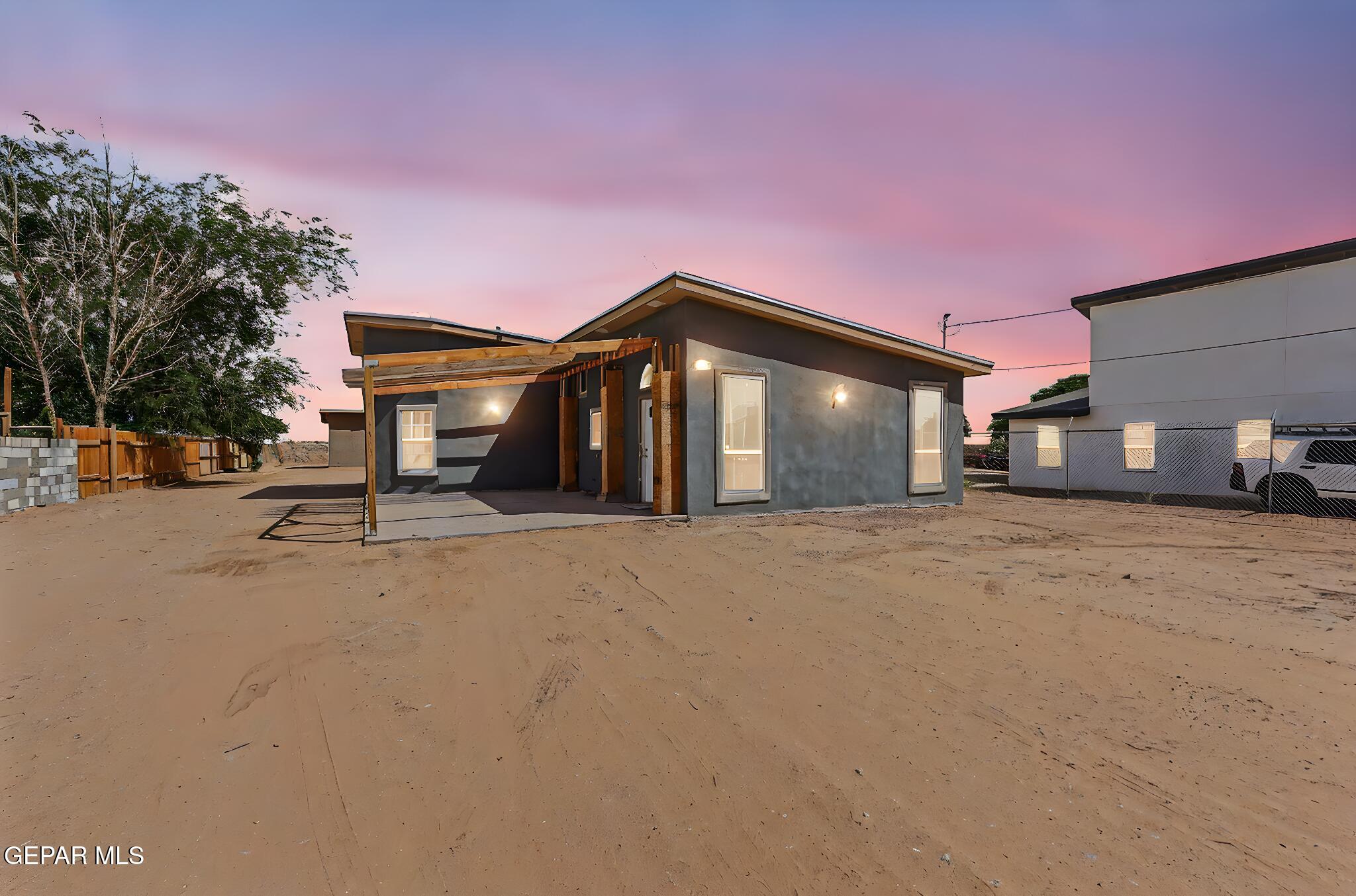 640 Agua Del Rio Property Photo 1