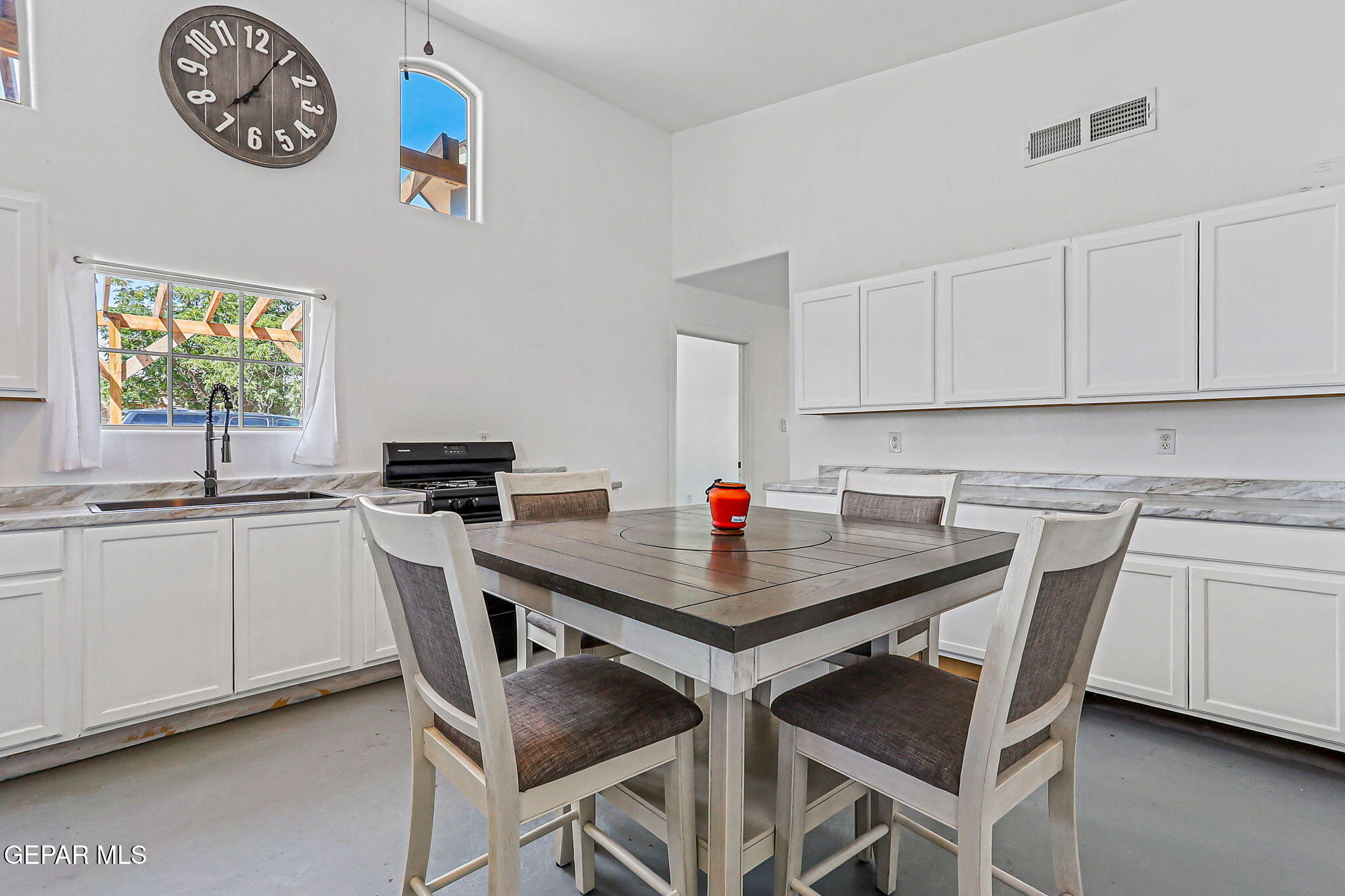 640 Agua Del Rio Property Photo 16