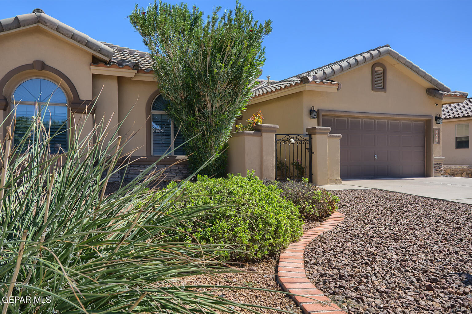 5620 VALLEY MAPLE Drive
