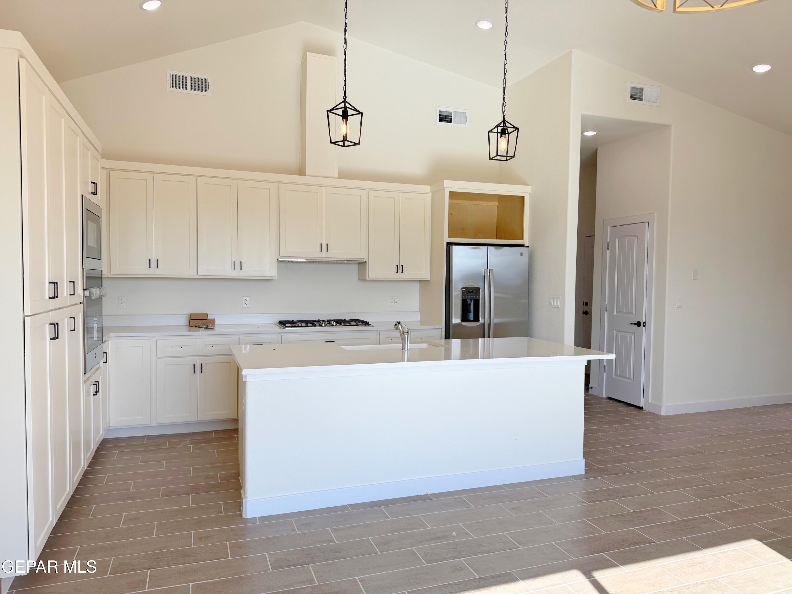 12324 Anson Mills Way Property Photo 4