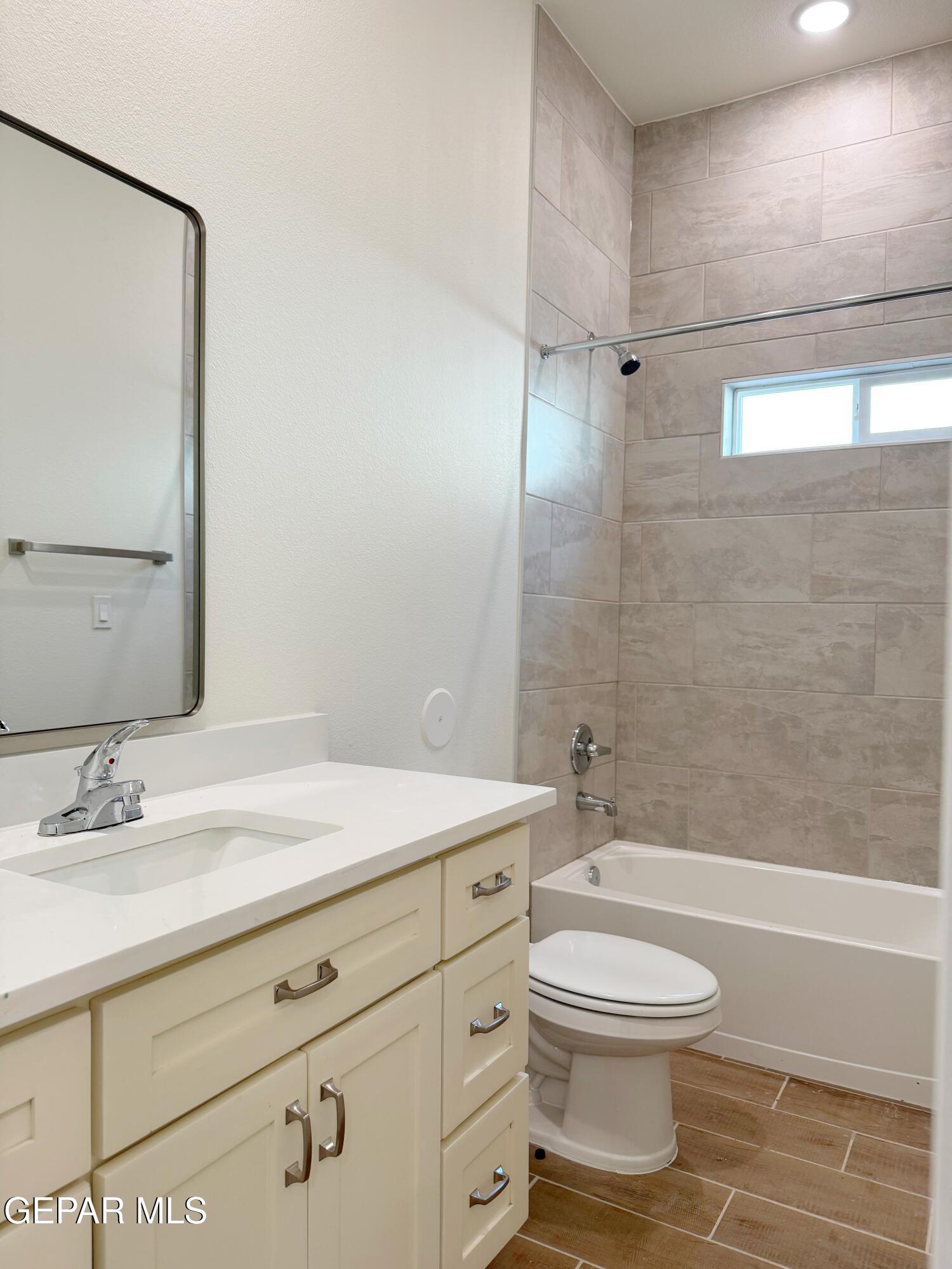 12324 Anson Mills Way Property Photo 6