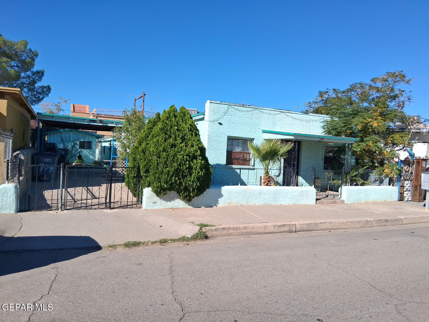 709 S Virginia Street Property Photo 1