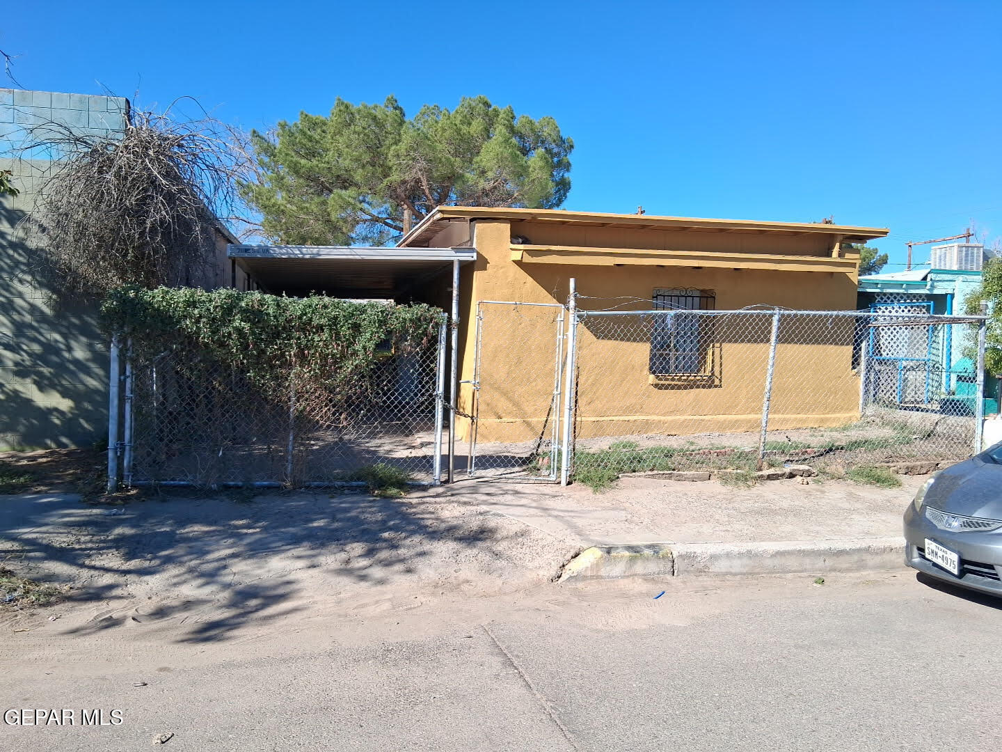 711 S Virginia Street Property Photo 1