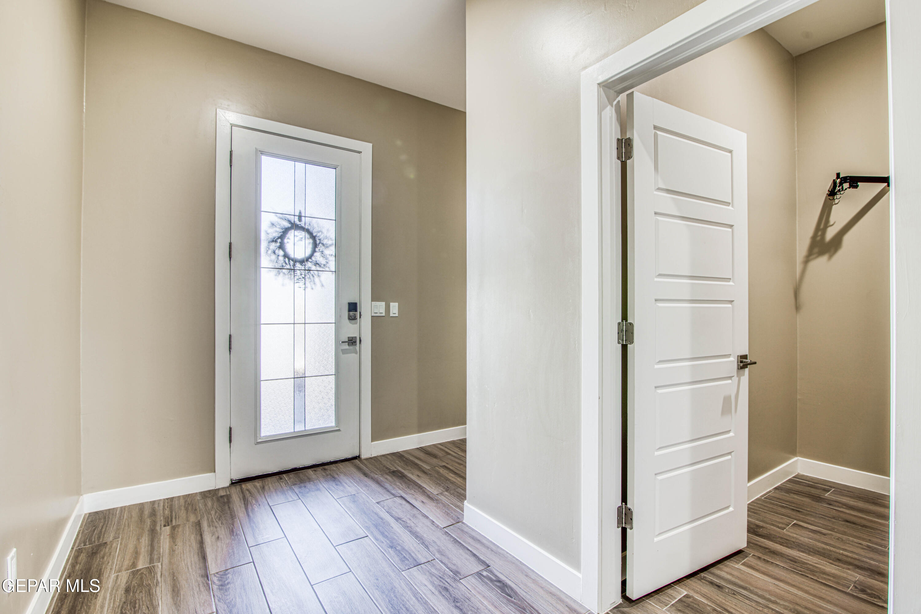 12788 Brixton Avenue Property Photo 9