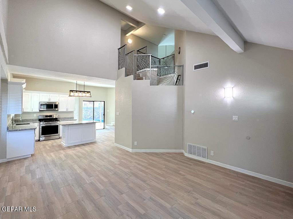 7152 Feather Hawk Drive Property Photo 2