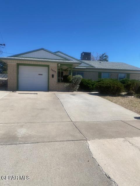 3400 Dundee Street Property Photo 1