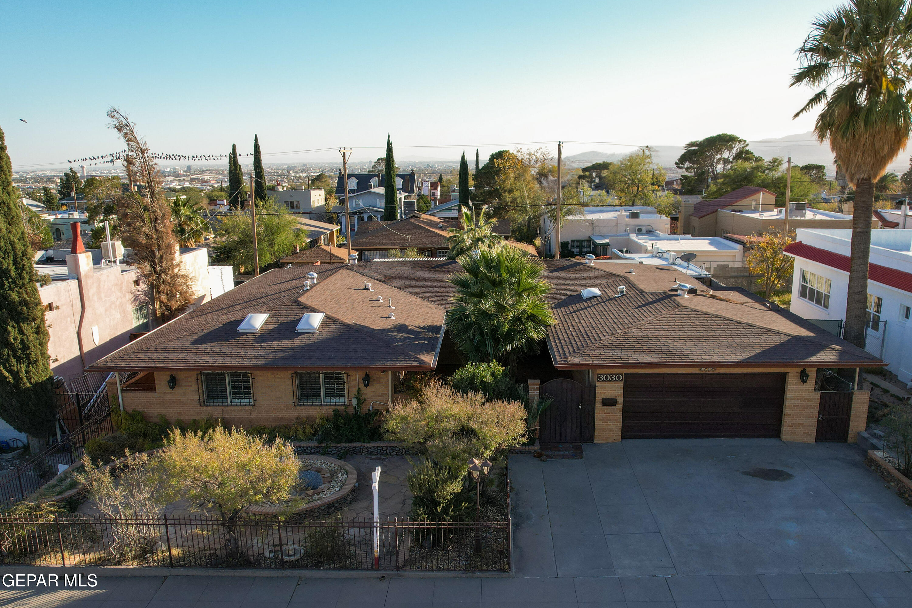 3030 Aurora Avenue
