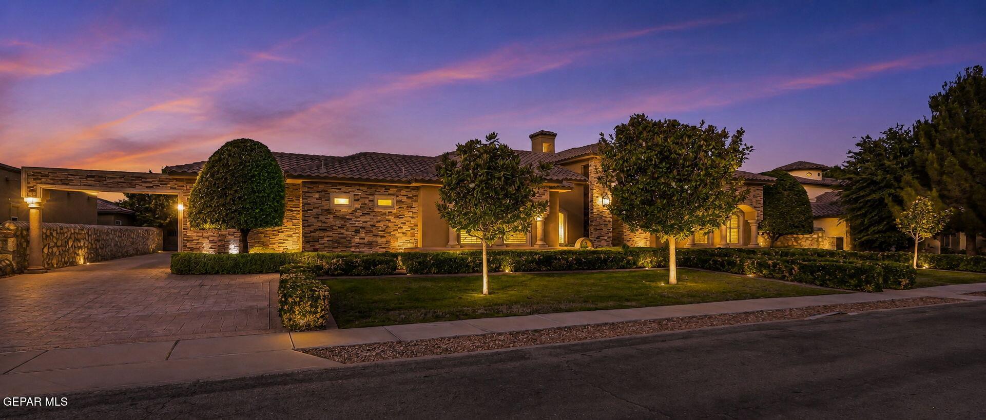 4500 Honey Willow Way Property Photo 4
