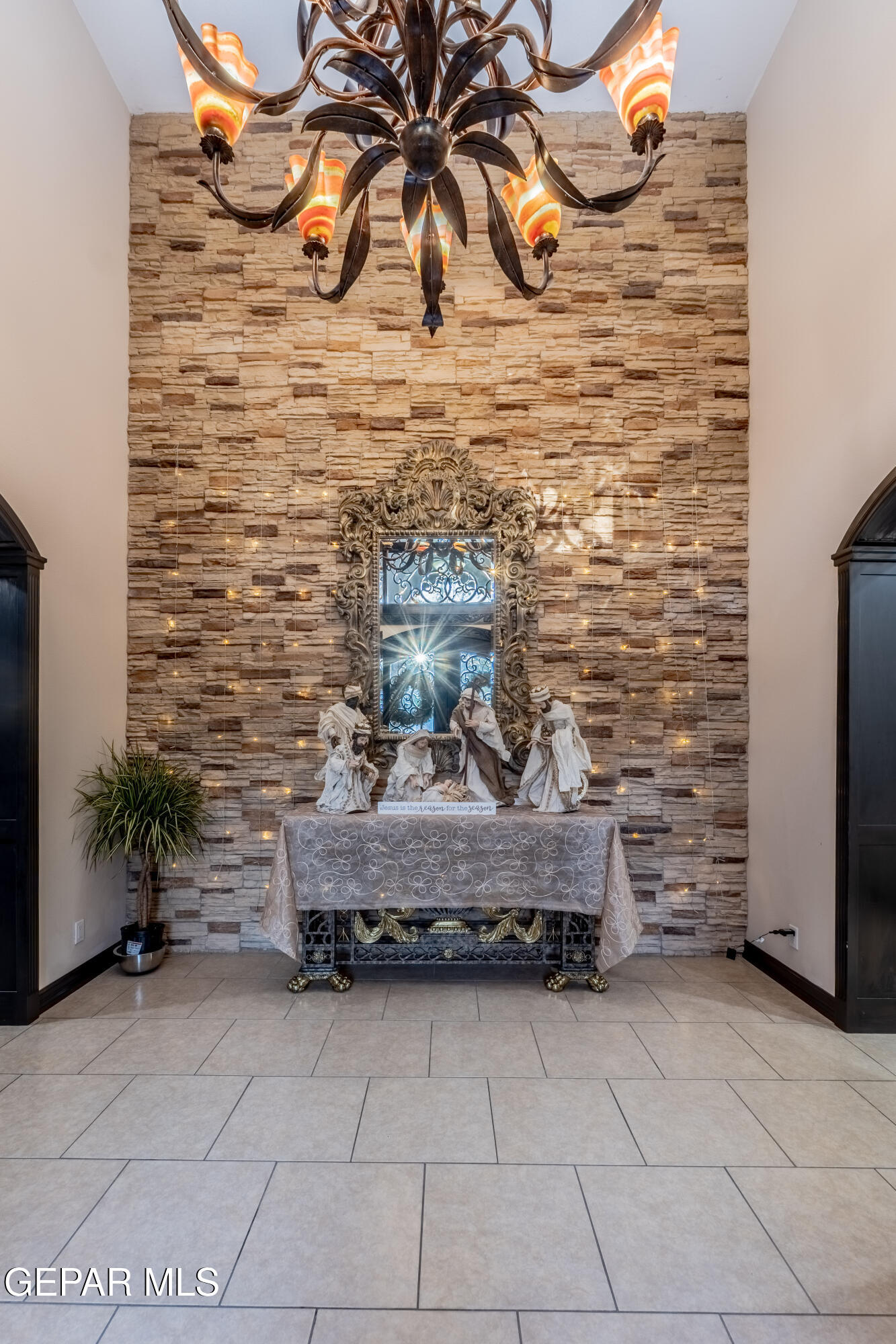 4500 Honey Willow Way Property Photo 7