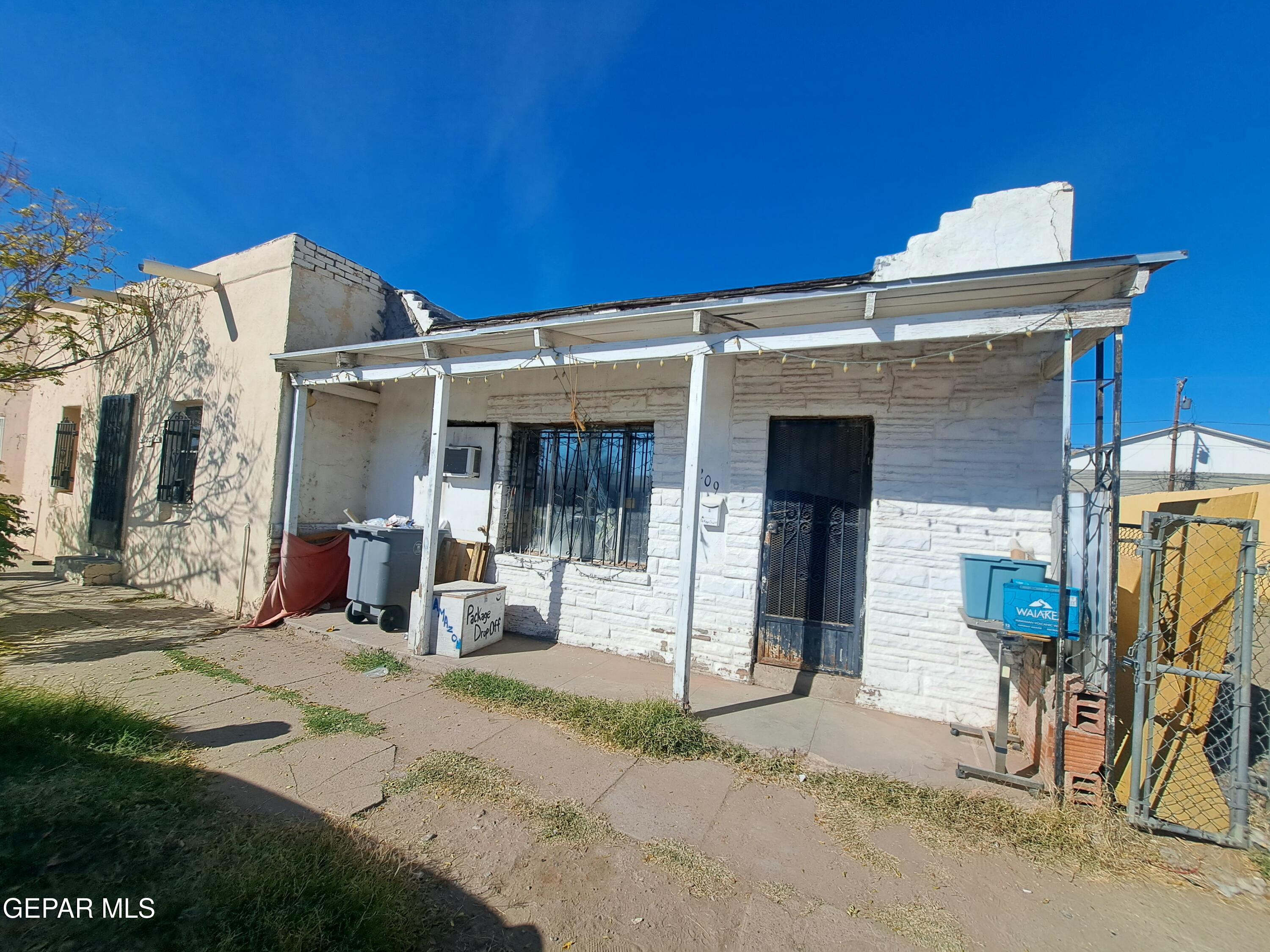 2209 Magoffin Avenue Property Photo 1