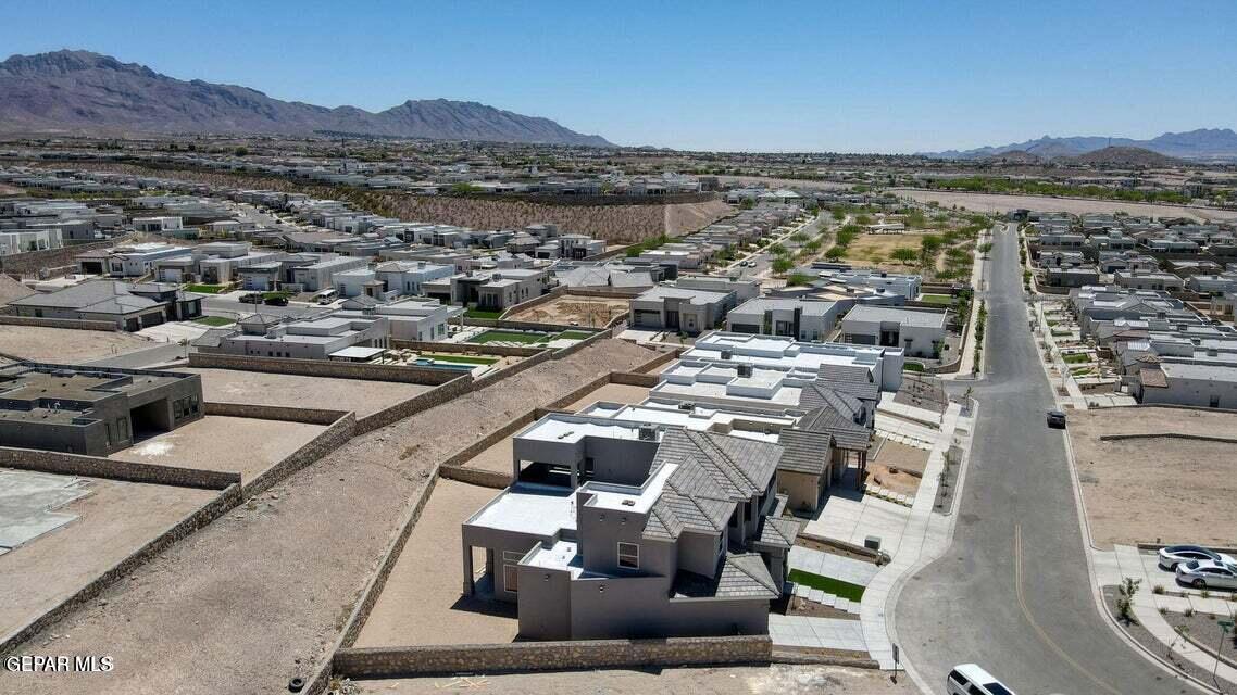 1848 Cimarron Park Place Property Photo 10