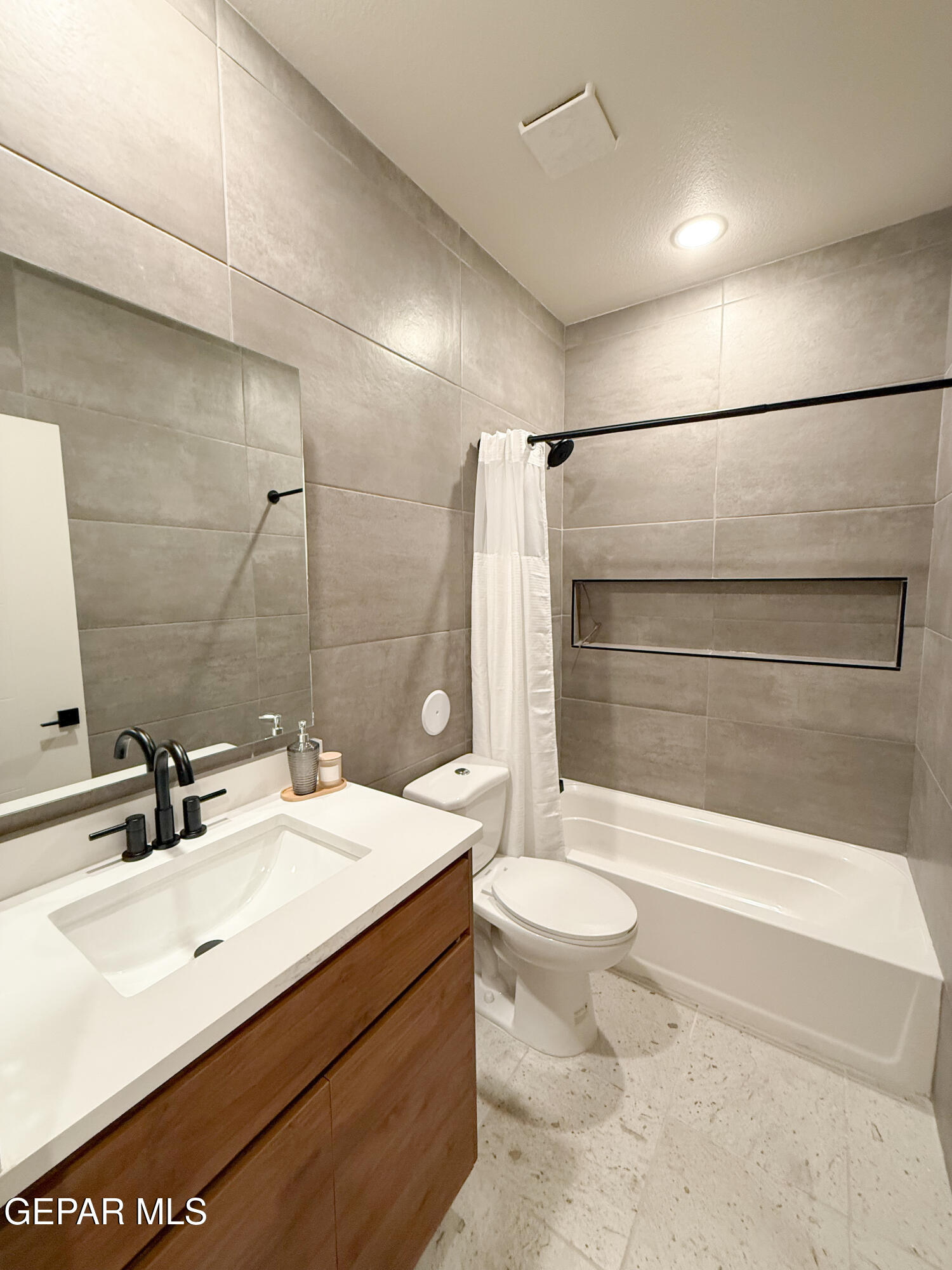 15241 Gauge Court Property Photo 14