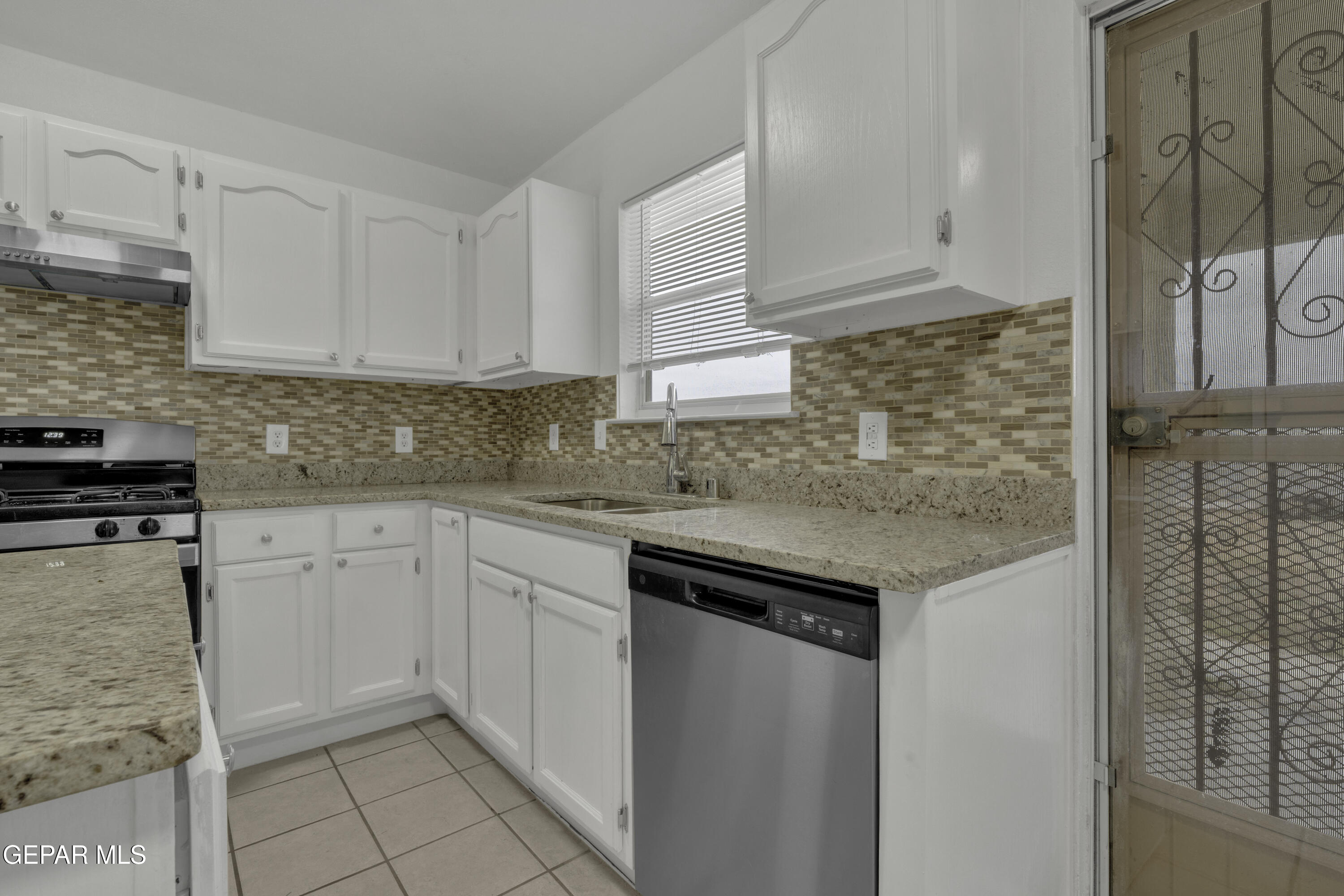 11348 Loma Linda Circle Property Photo 12
