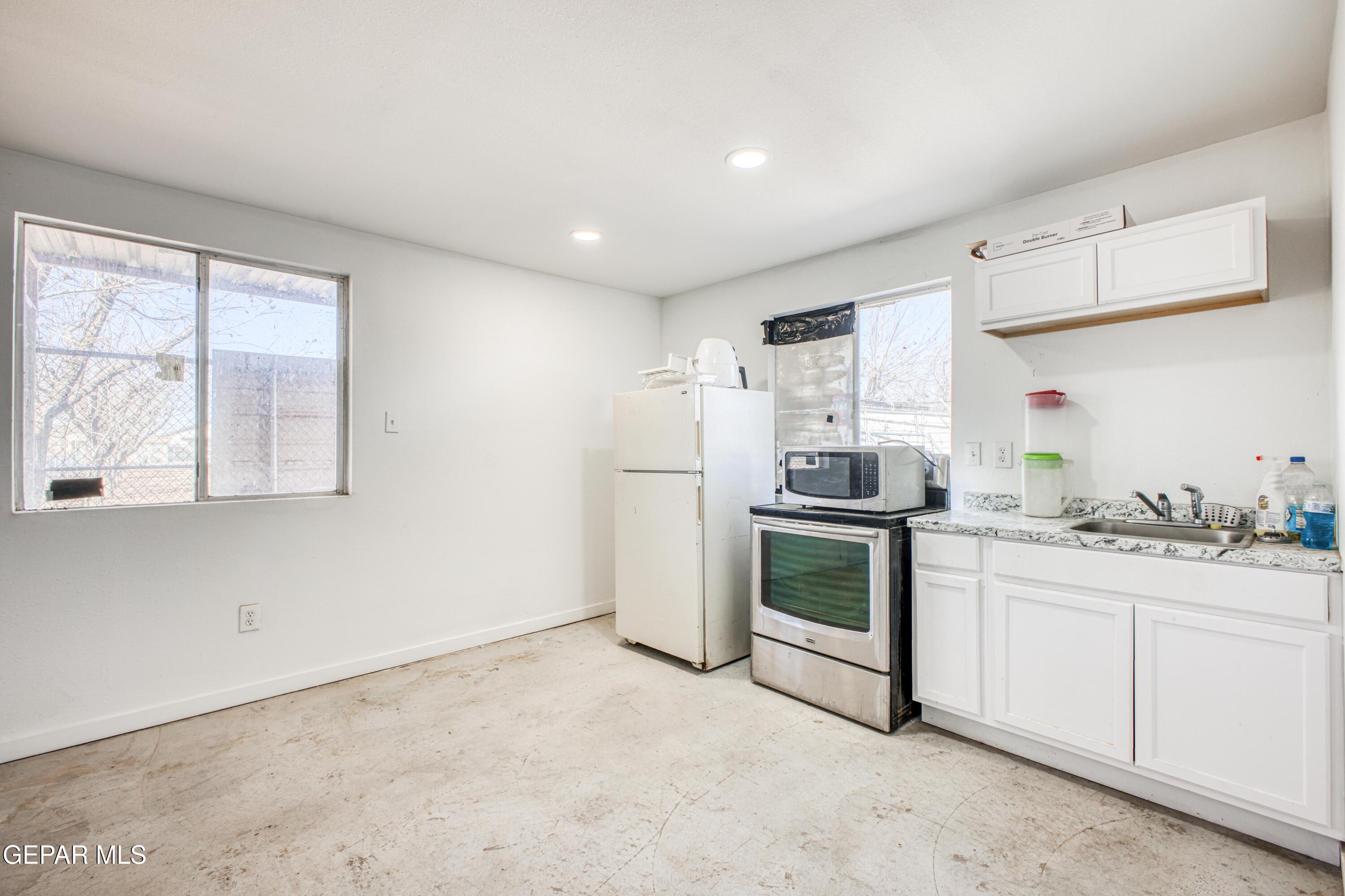440 James Street Property Photo 58