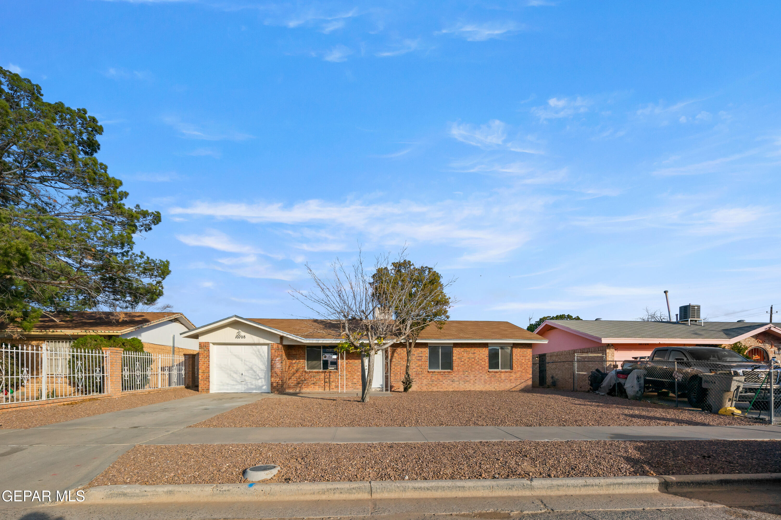10708 Aquamarine Street Property Photo 1